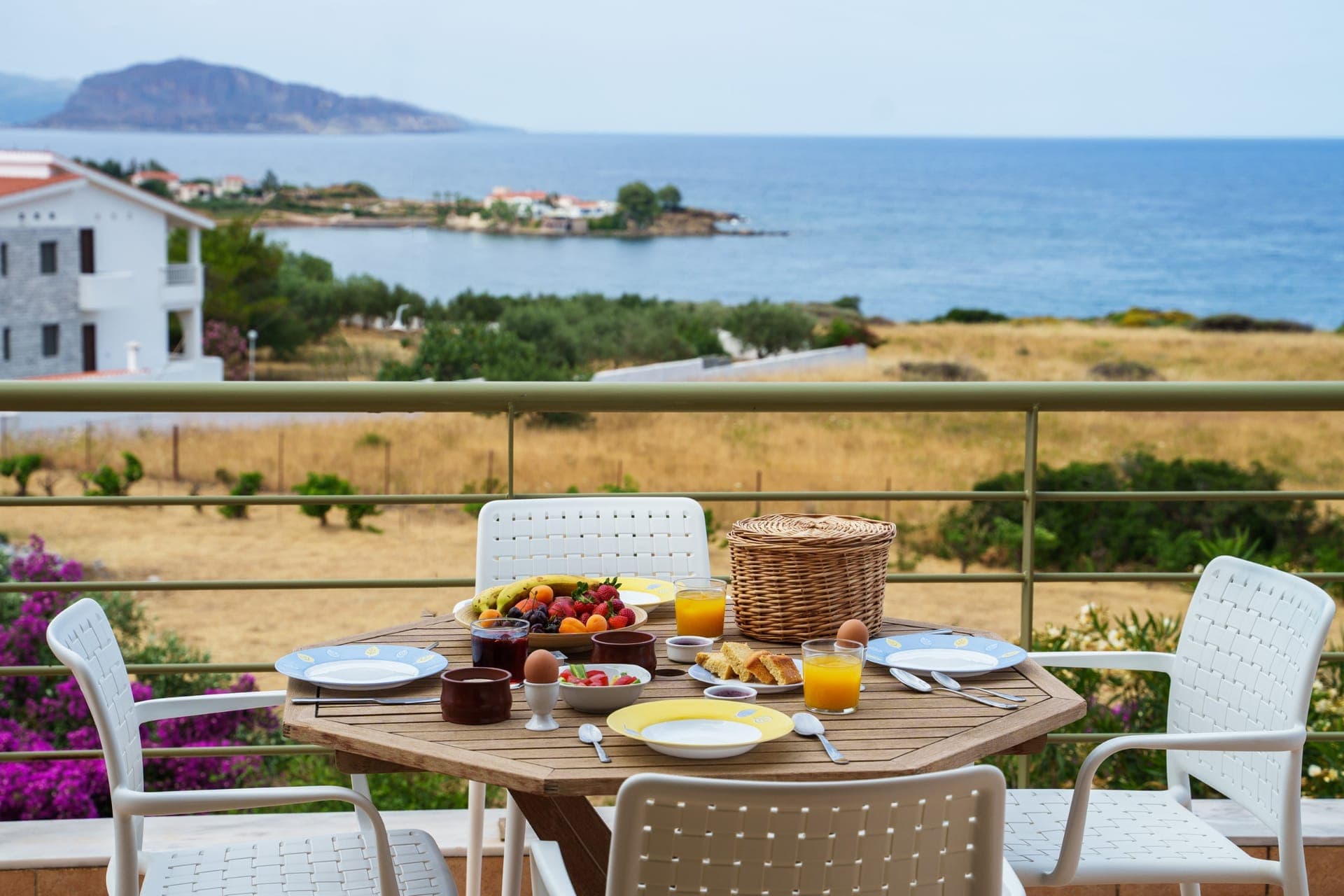 properties-VILLALOUIS-1.jpg