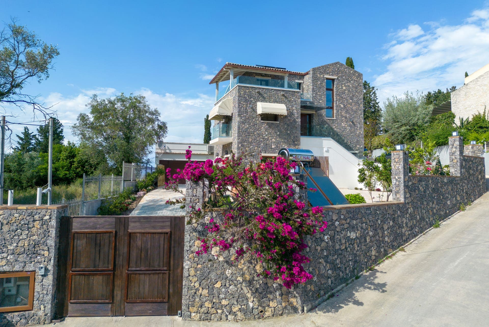 properties-VILLANERAC-2.jpg