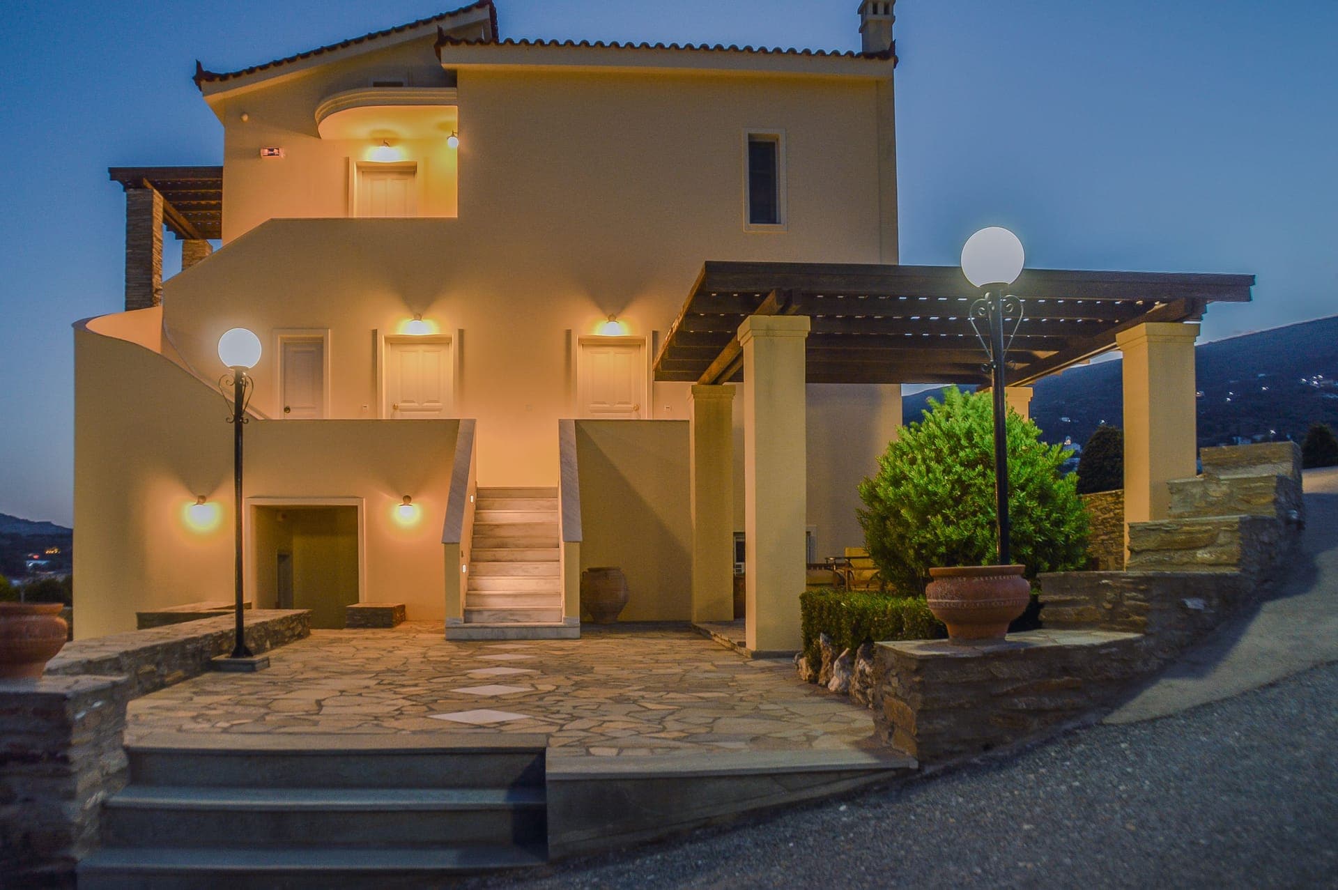 properties-VILLAVIEW-1.jpg