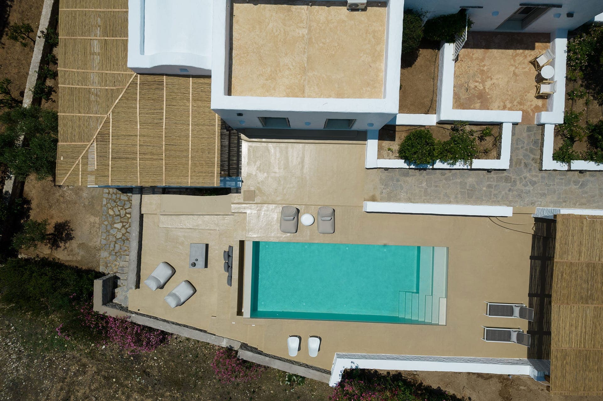 properties-VILLAVINEA-1.jpg