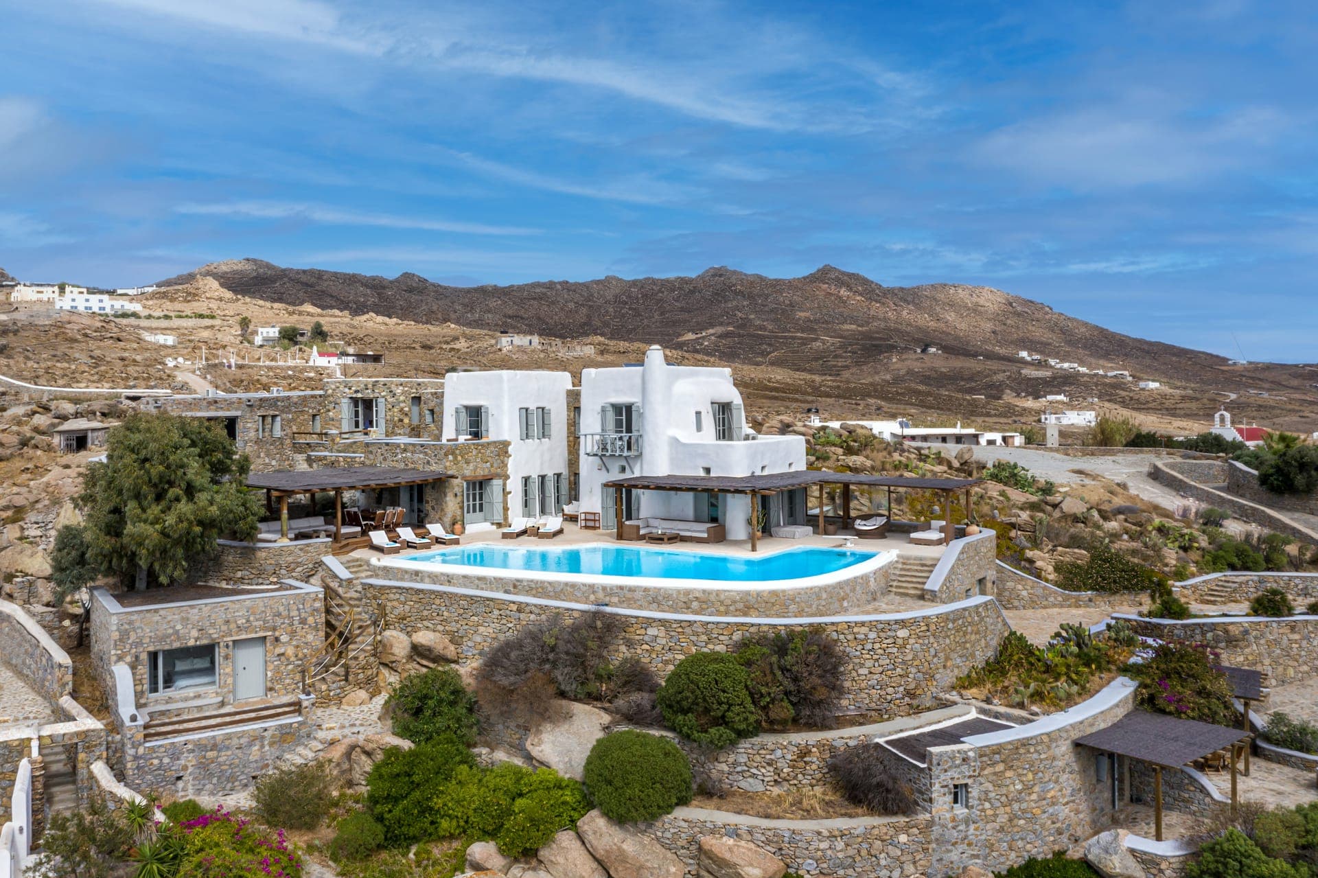 properties-VILLAVISTA-1.jpg