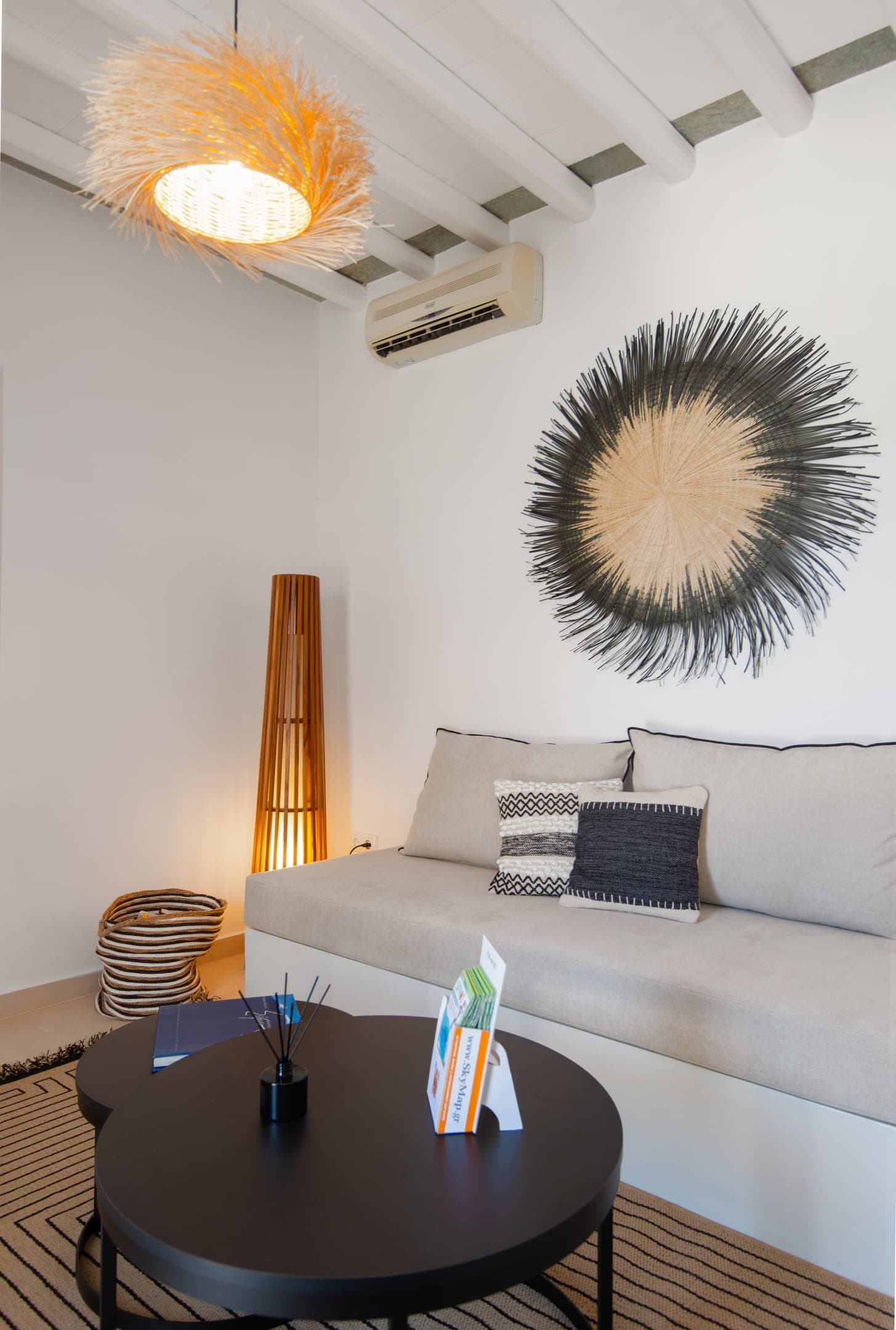 properties-VILLIRINI-3.jpg