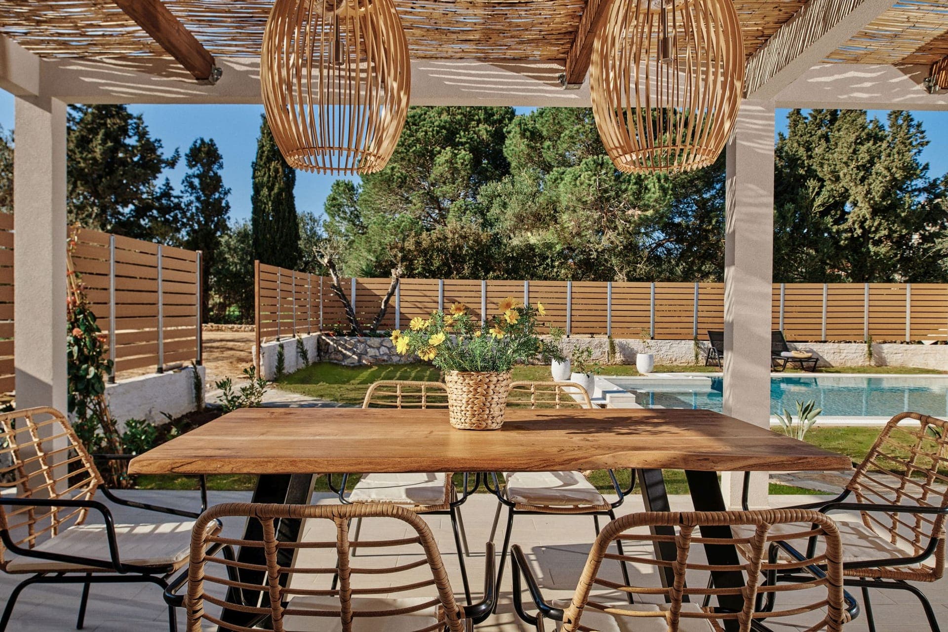 properties-VLDANAEZA-1.jpg