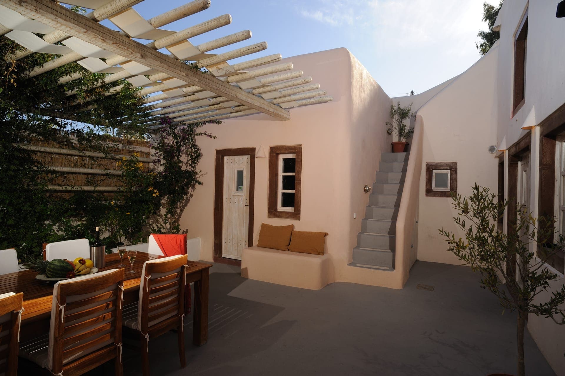 properties-VLKISIRIS-1.jpg
