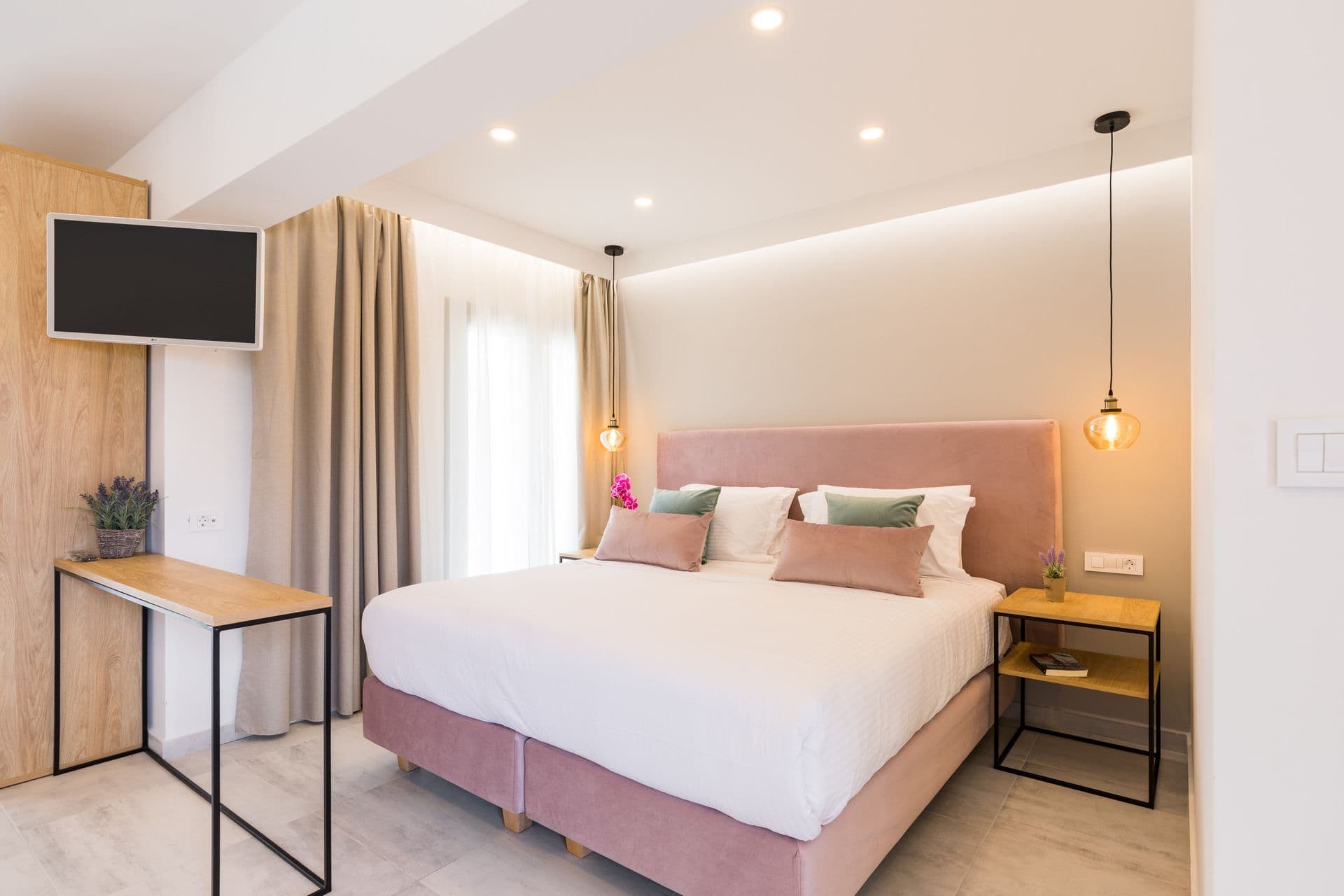 properties-VLUX-2.jpg