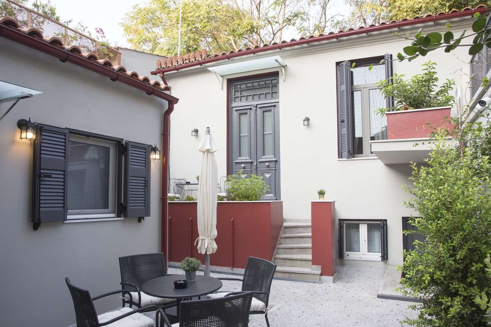 properties-VOL3YARDLO-1.jpg