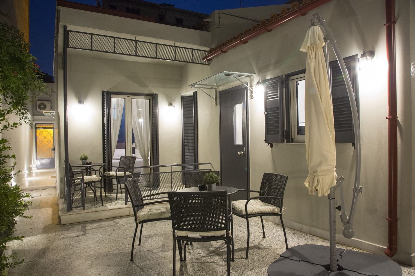 properties-VOL3YARDLO-4.jpg