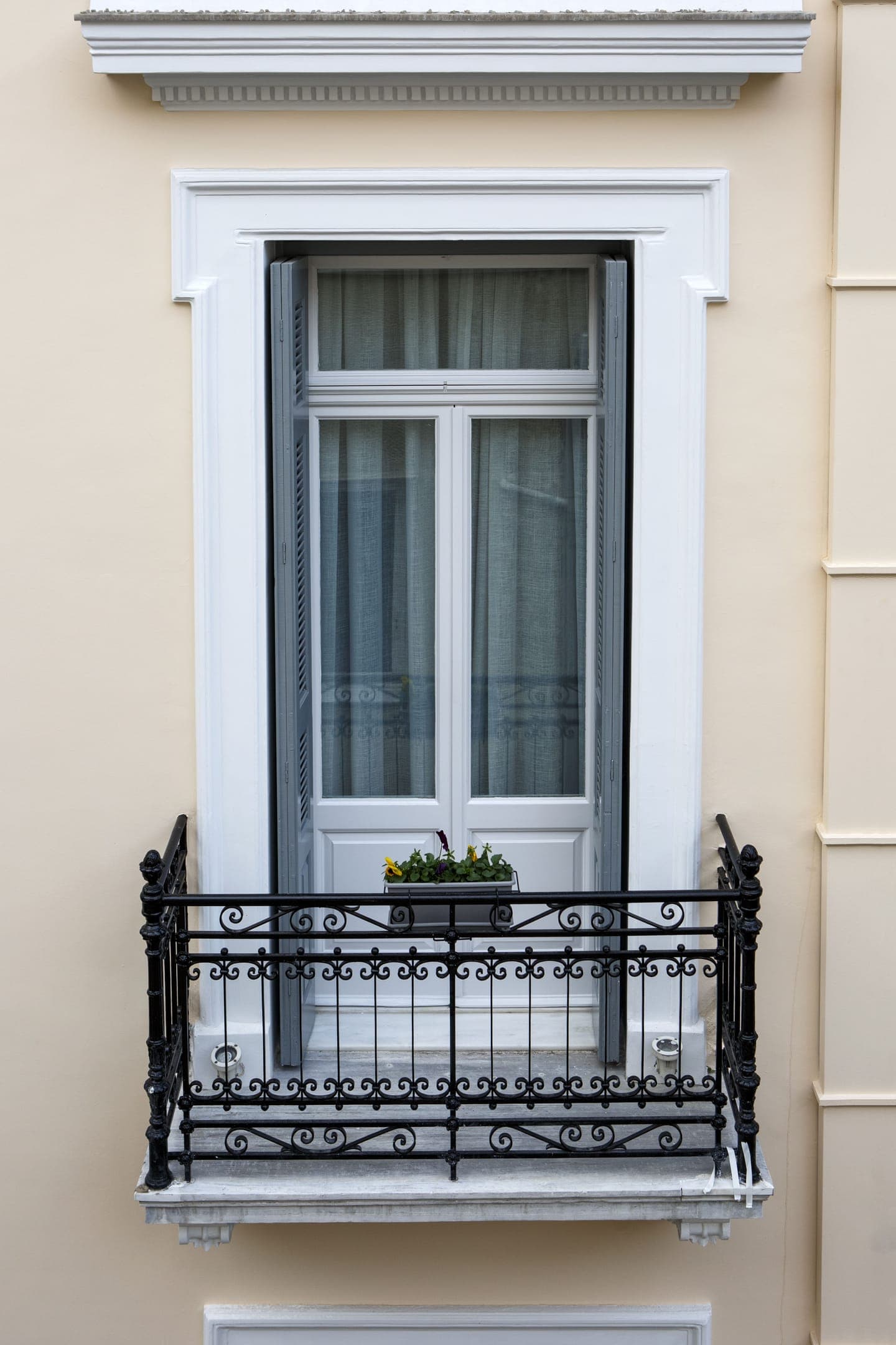 properties-VOL5MINILO-2.jpg