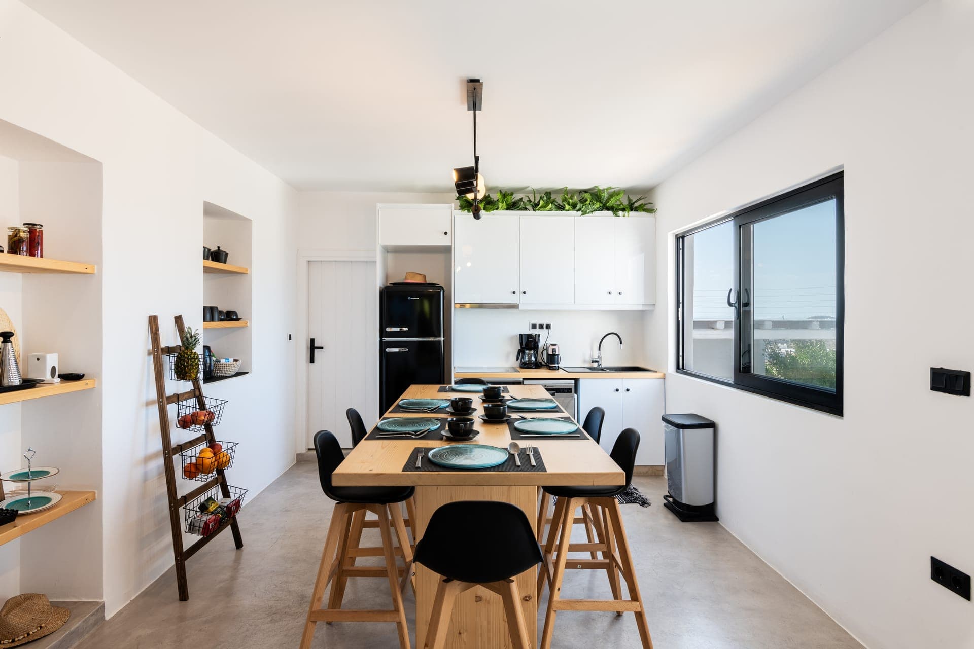 properties-YALOSORNOS-2.jpg