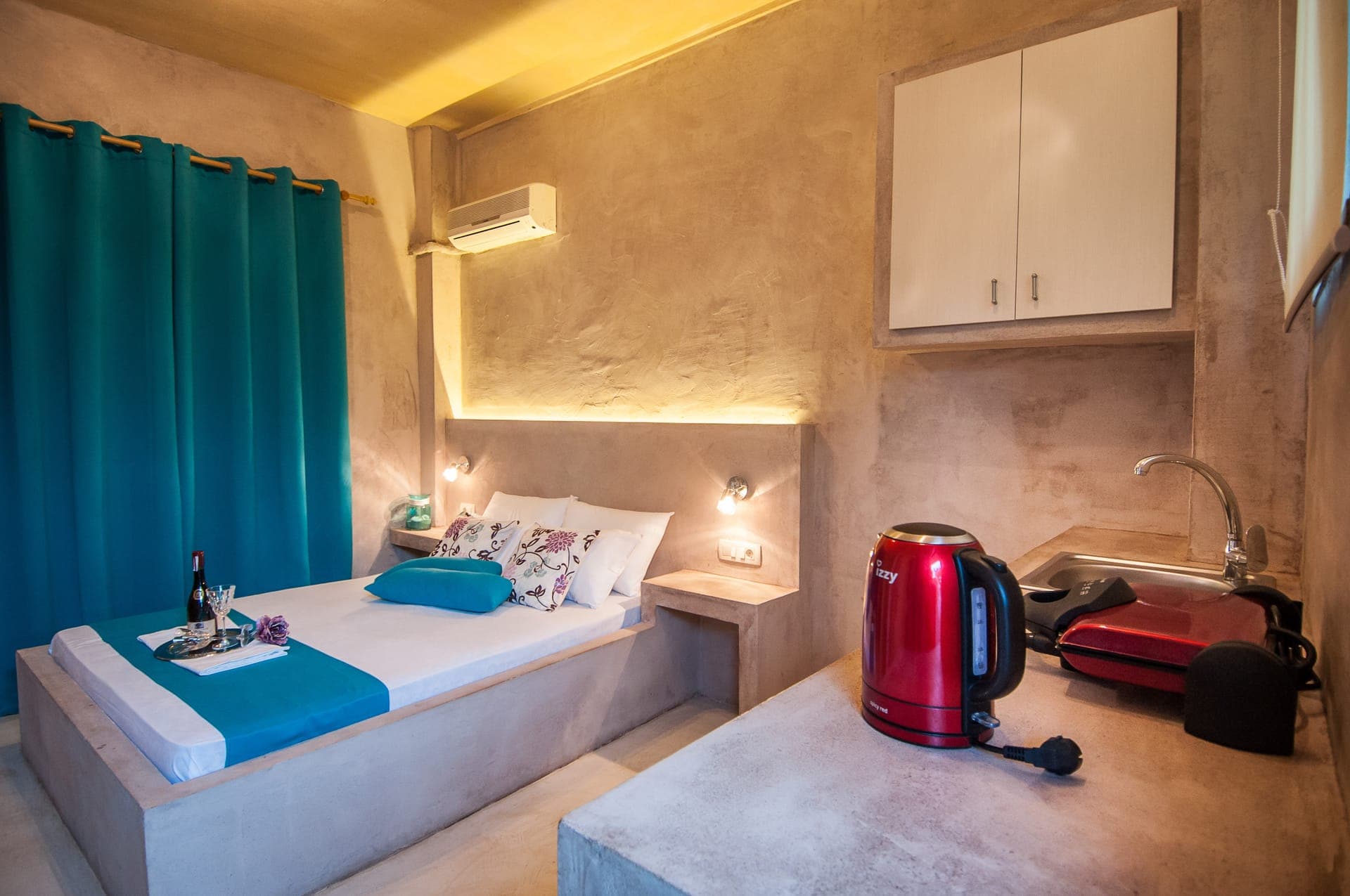 Zante Nest Studios
