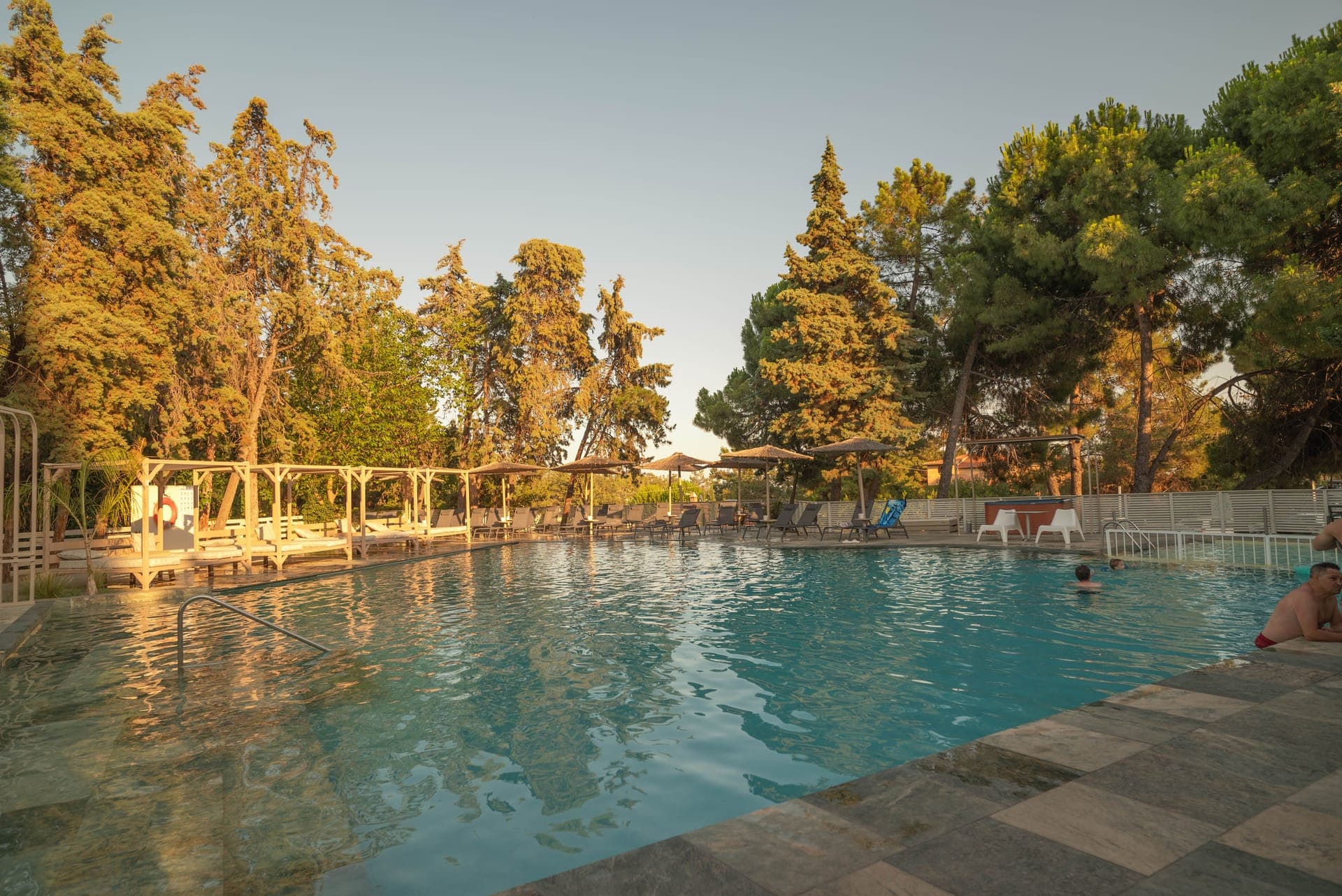 properties-ZOEHOTEL-2.jpg