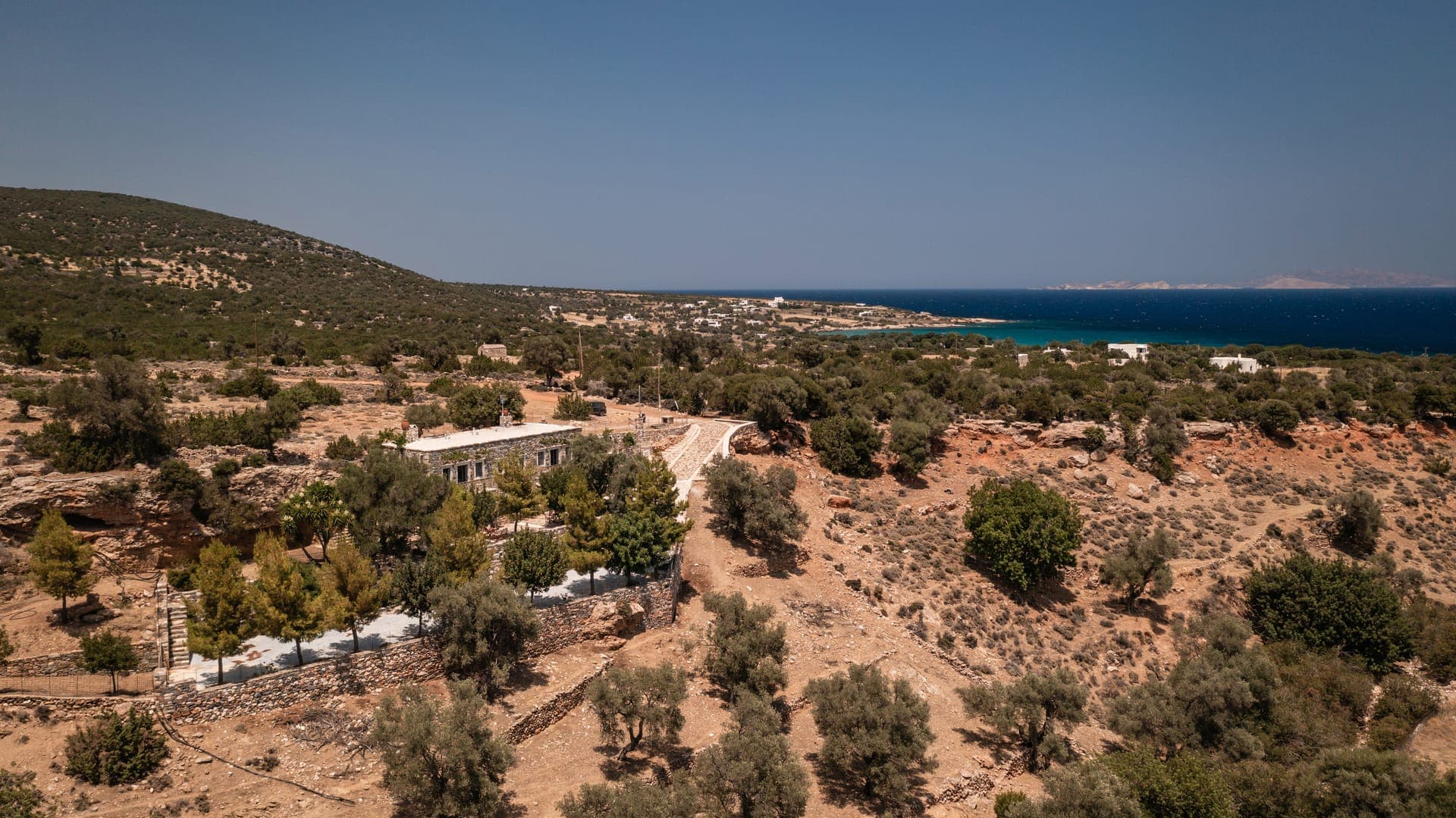 properties-ZOSSUITES-1.jpg