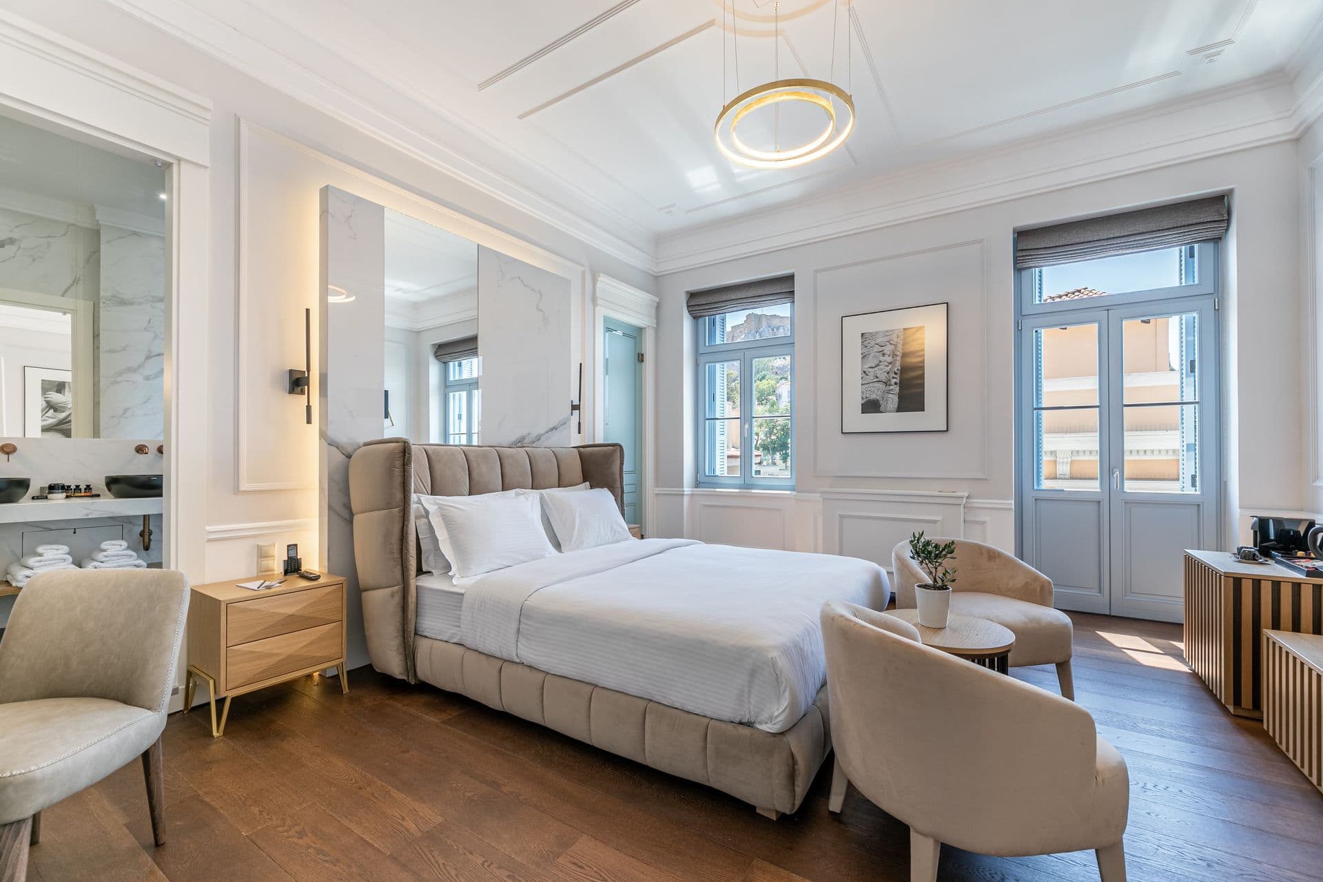 room-types-A77SUITE-ELEGAN-0.jpg