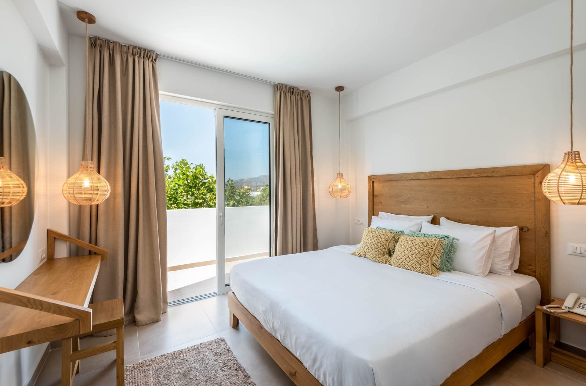 room-types-ABSKIOTARI-CLSDBL-0.jpg