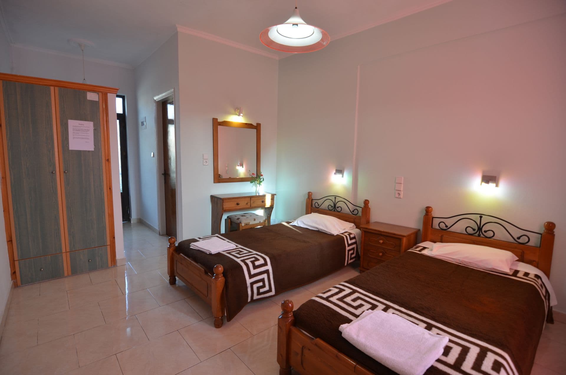 room-types-ACAMARINOS-STU2-0.jpg