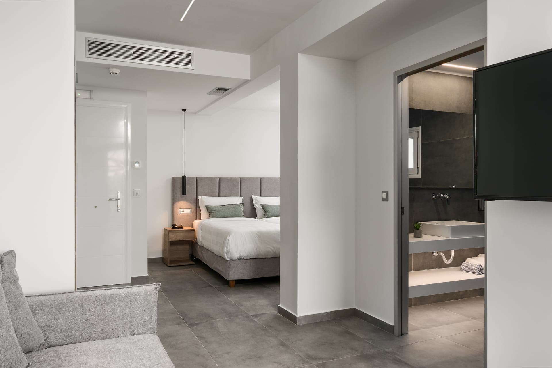 room-types-ACHARAVI-JUNSUI-0.jpg