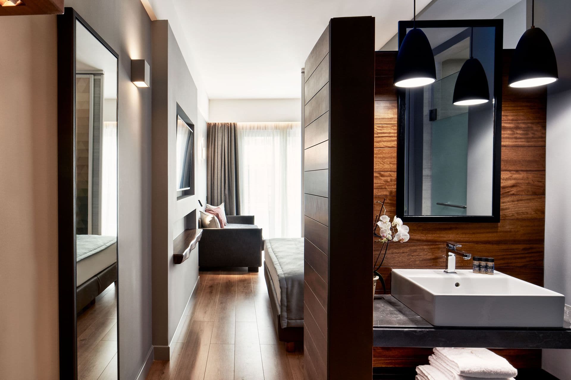 room-types-ACHILLEAS-JUNSUI-0.jpg