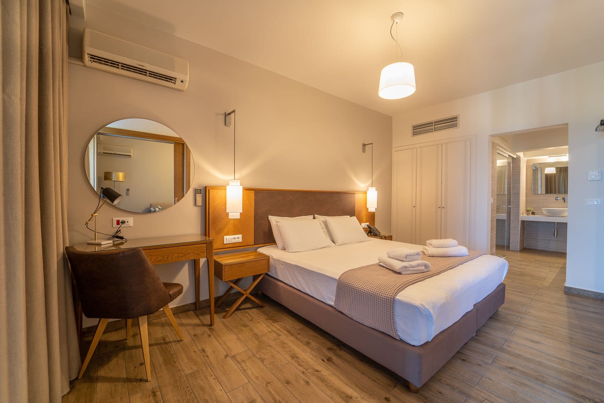 room-types-ACHILLESHH-DS-0.jpg