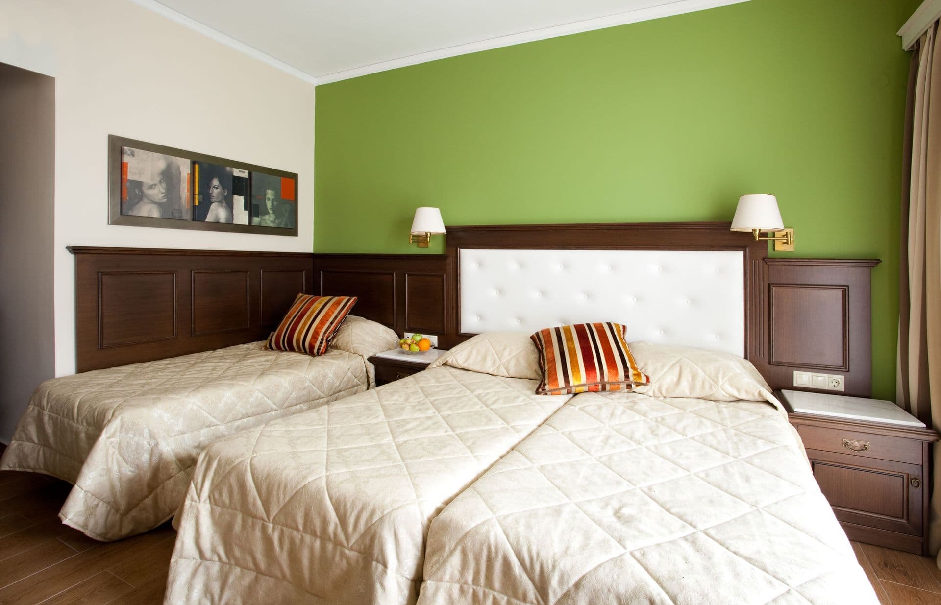 room-types-ACHILLIONP-TRIPLE-0.jpg
