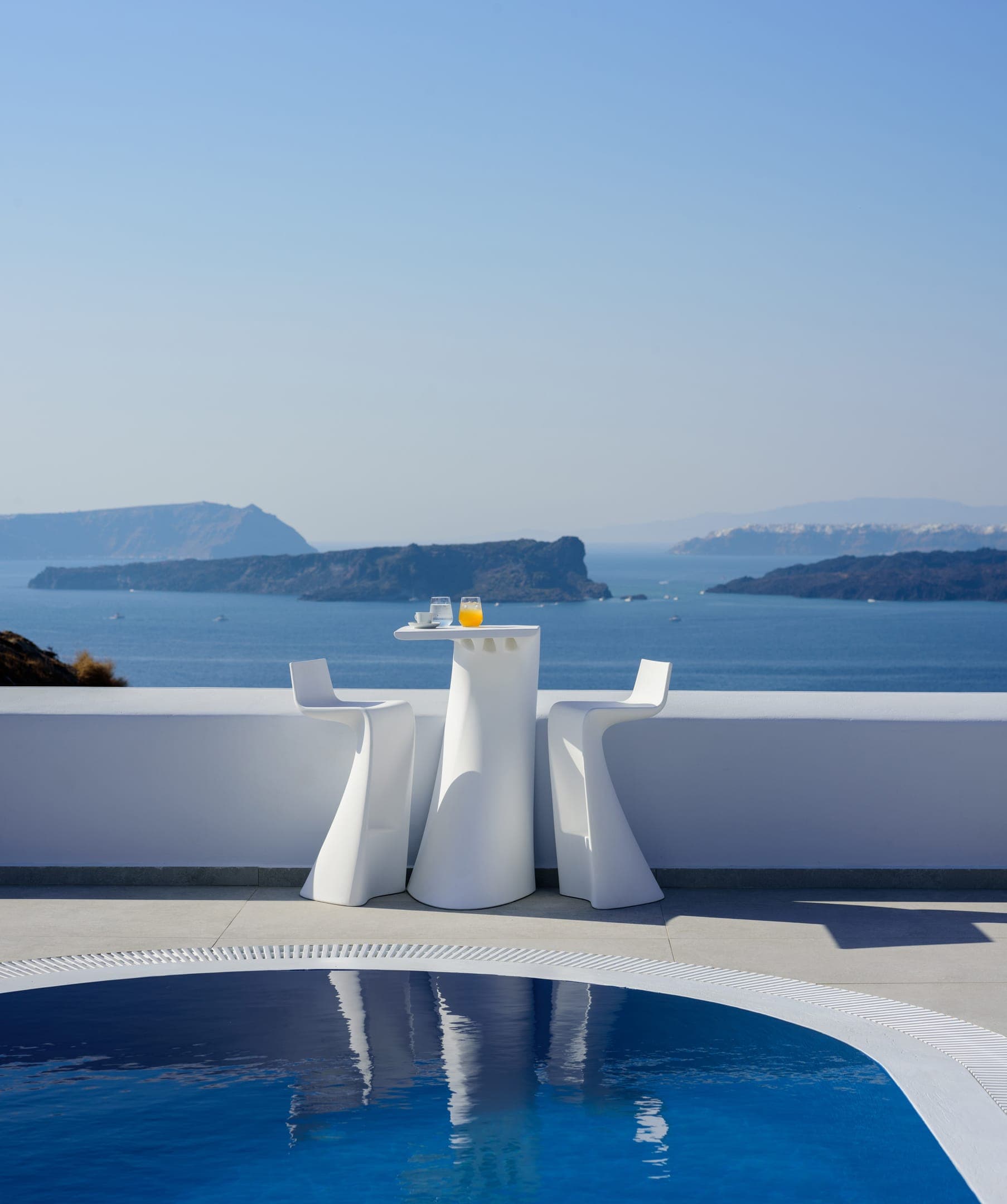 room-types-ACROBLUE-VILLA1-0.jpg