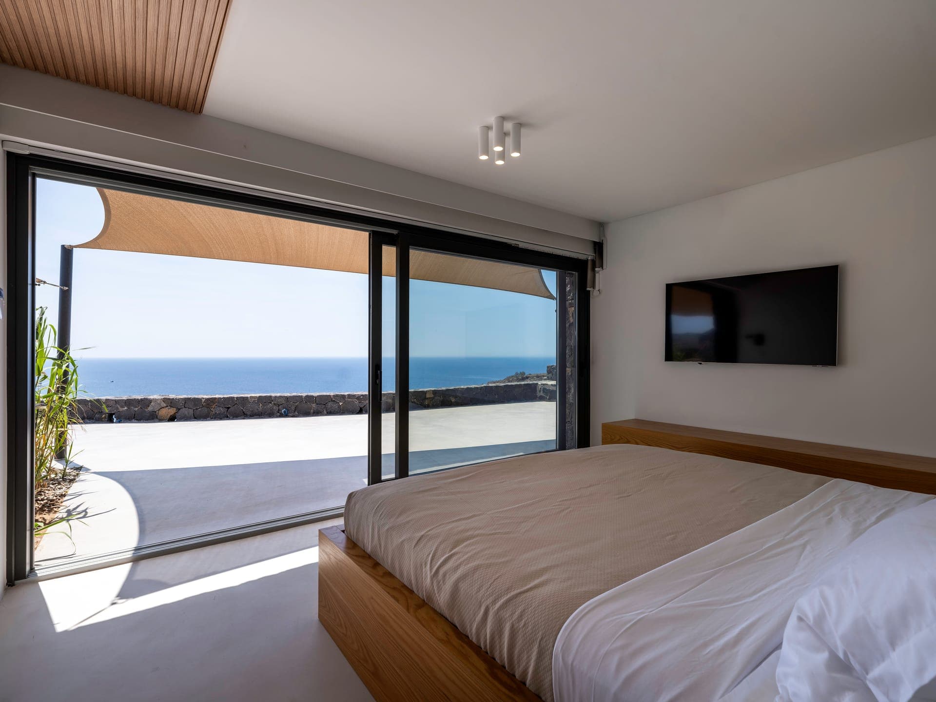 room-types-ACRODISE-CAVE-0.jpg