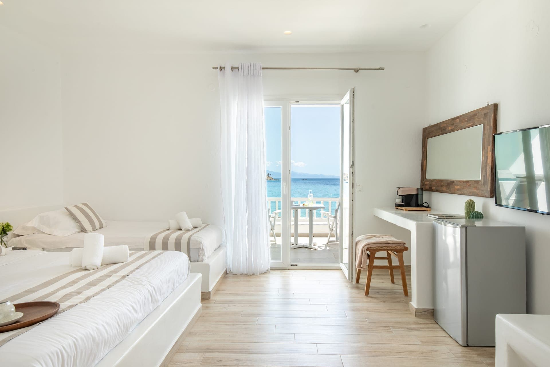 room-types-ACROGIALI-TRIPLE-0.jpg