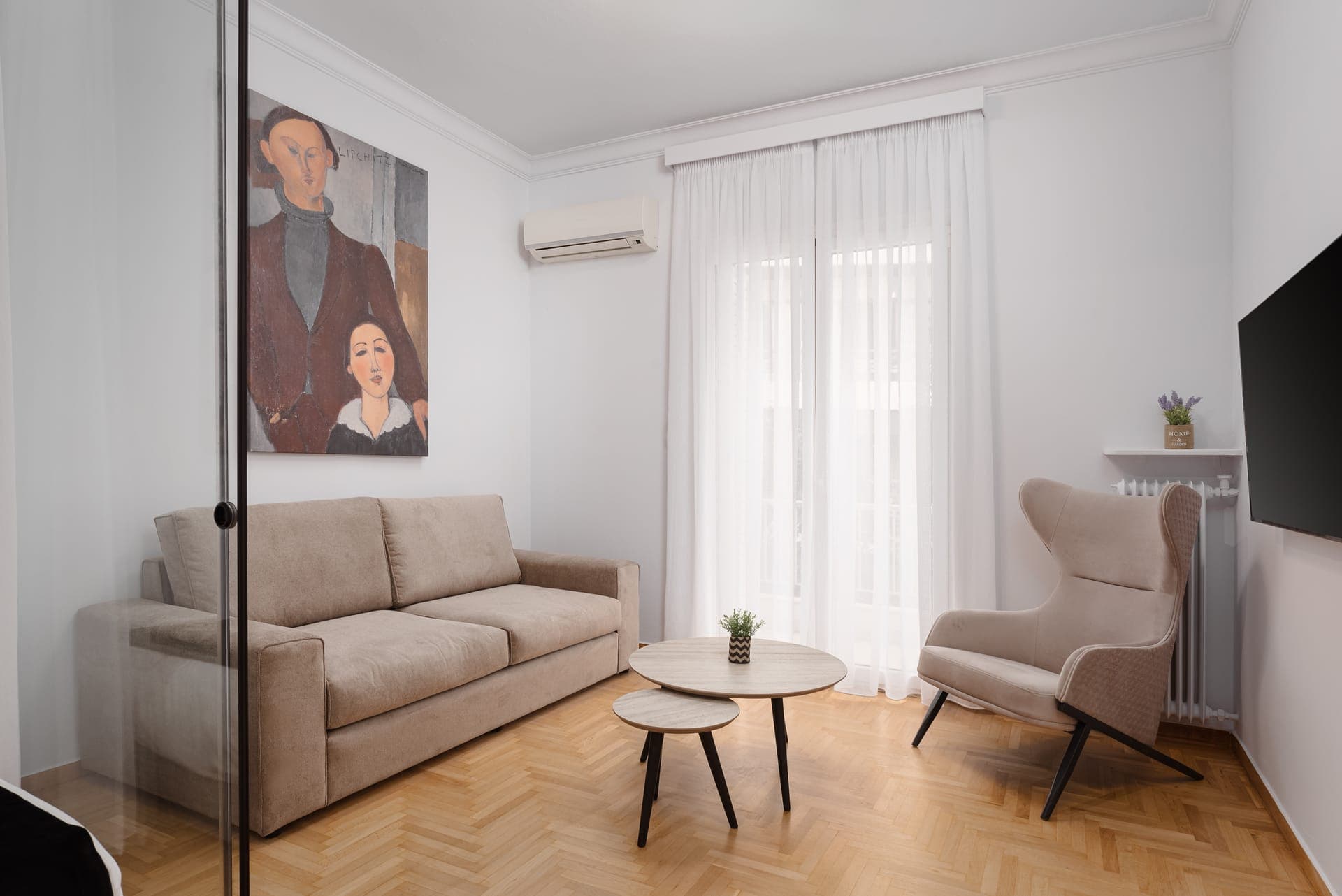 room-types-ACROPCLASS-APART1-0.jpg