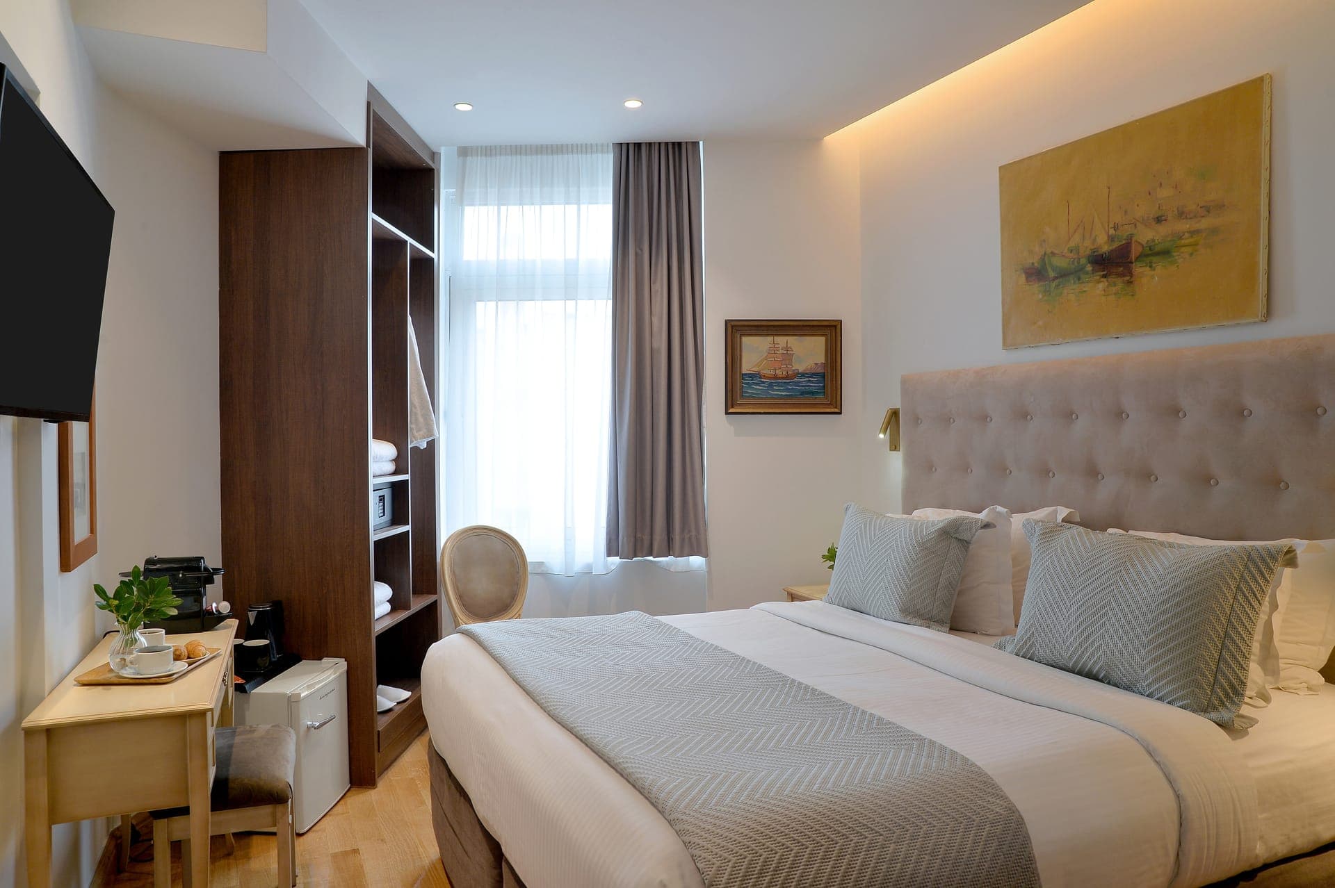room-types-ACROPOLIAN-COMFY-0.jpg