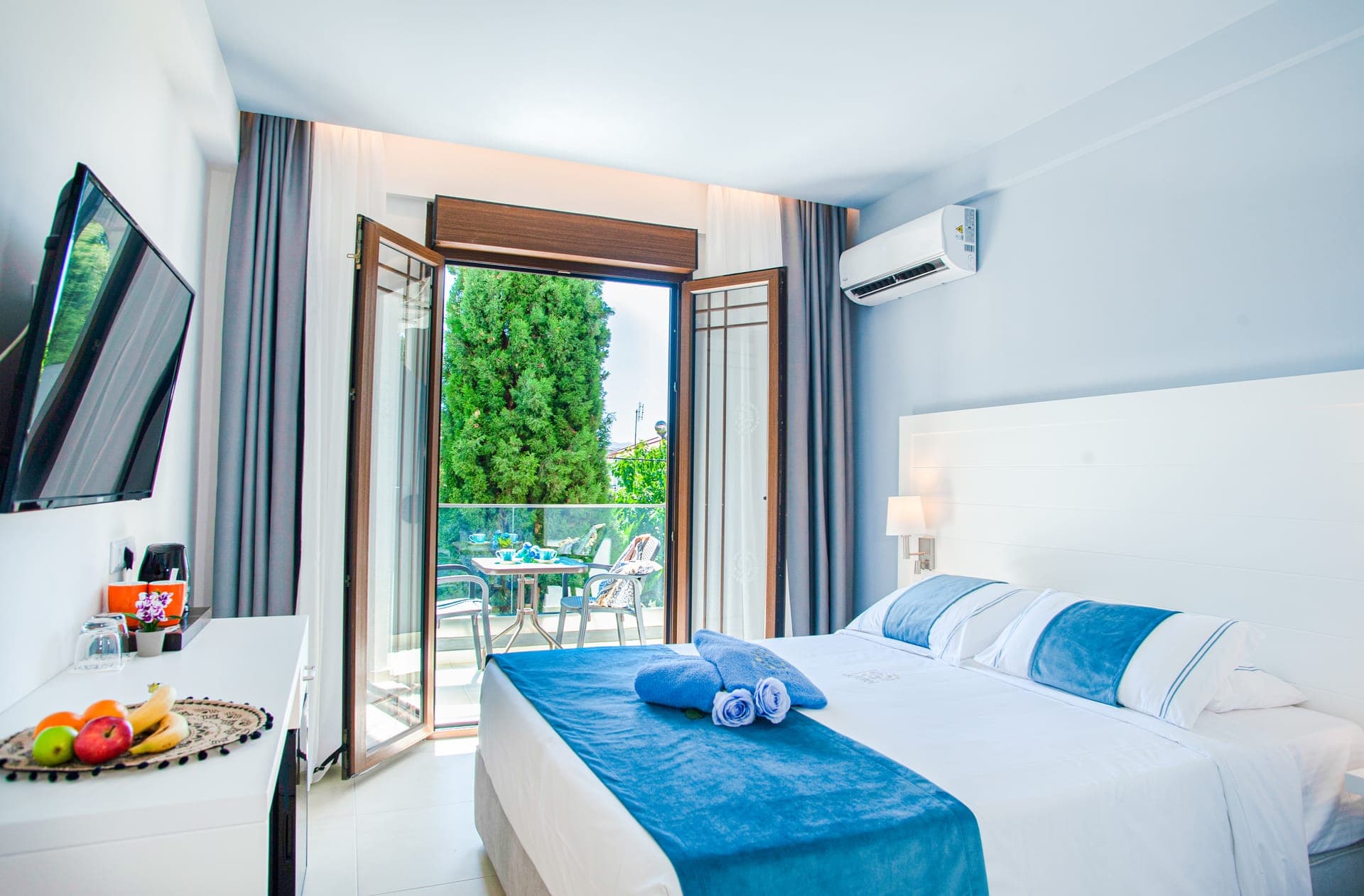 room-types-ACROTELLV-DBL-0.jpg