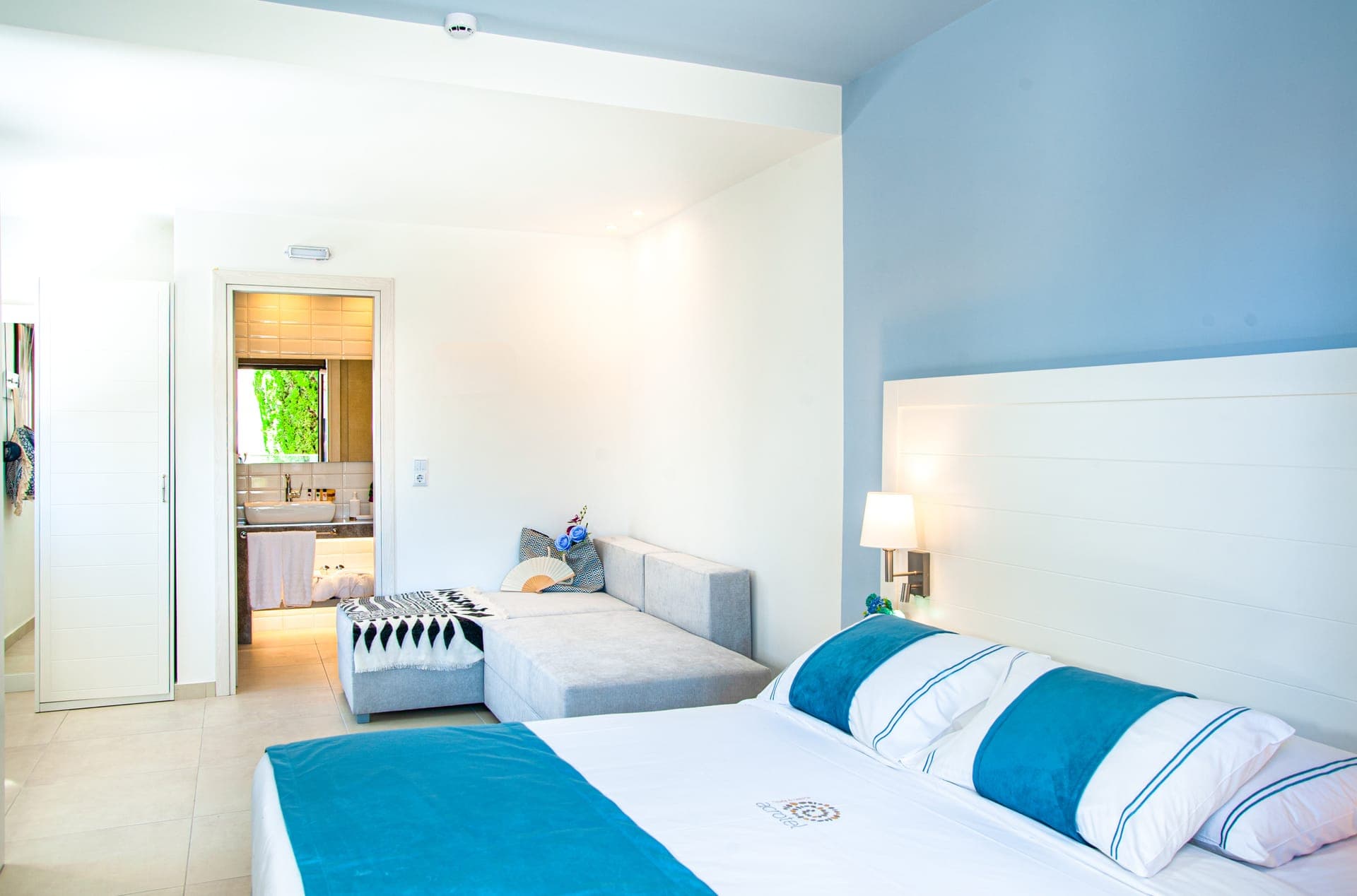 room-types-ACROTELLV-SUP-0.jpg