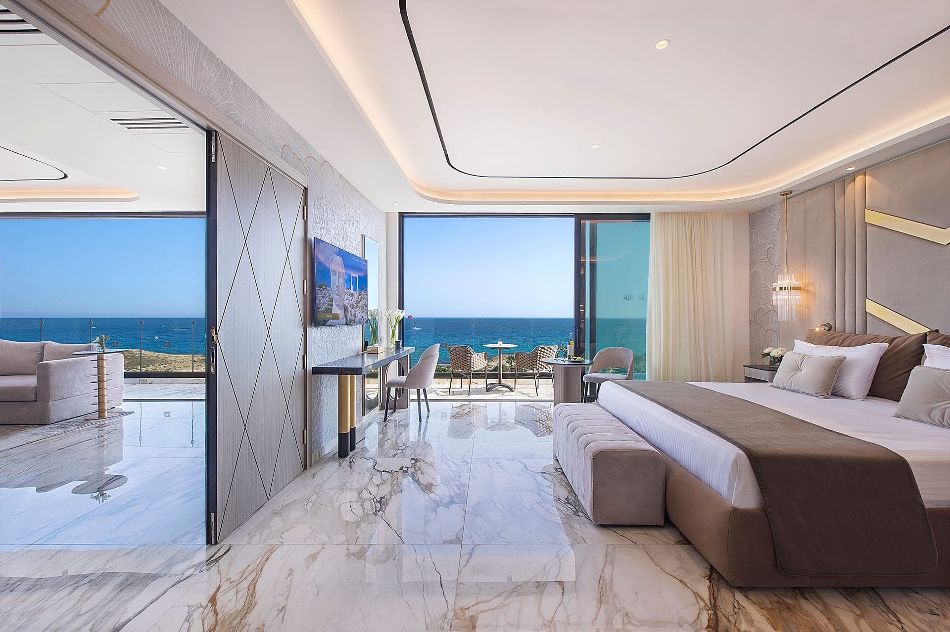 room-types-ADAMSB-ROYAL-0.jpg