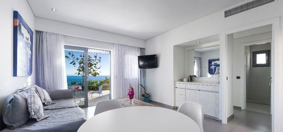 room-types-ADRINR-RANDV-0.jpg