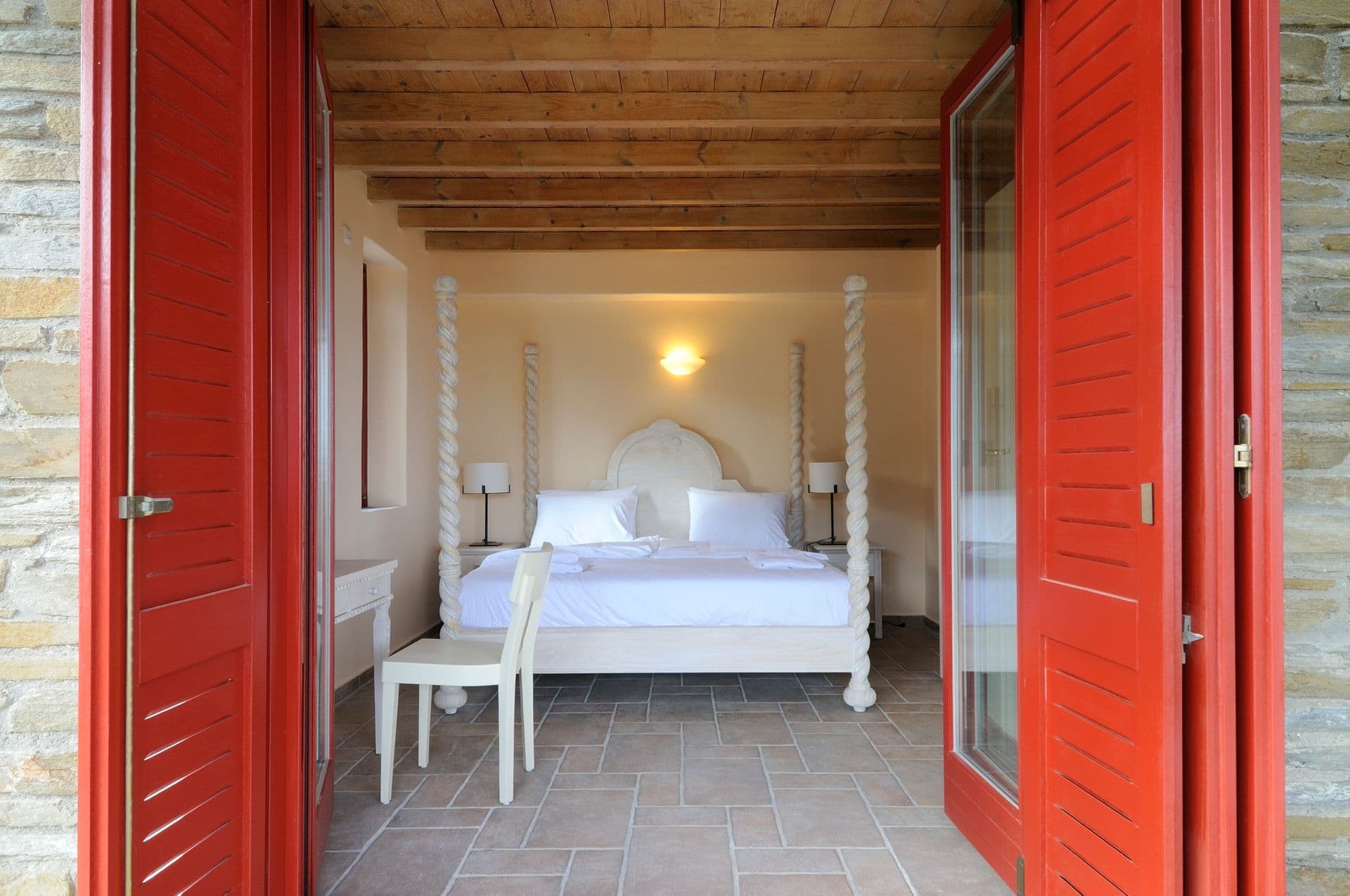 room-types-AEGEABLU-JSU-0.jpg