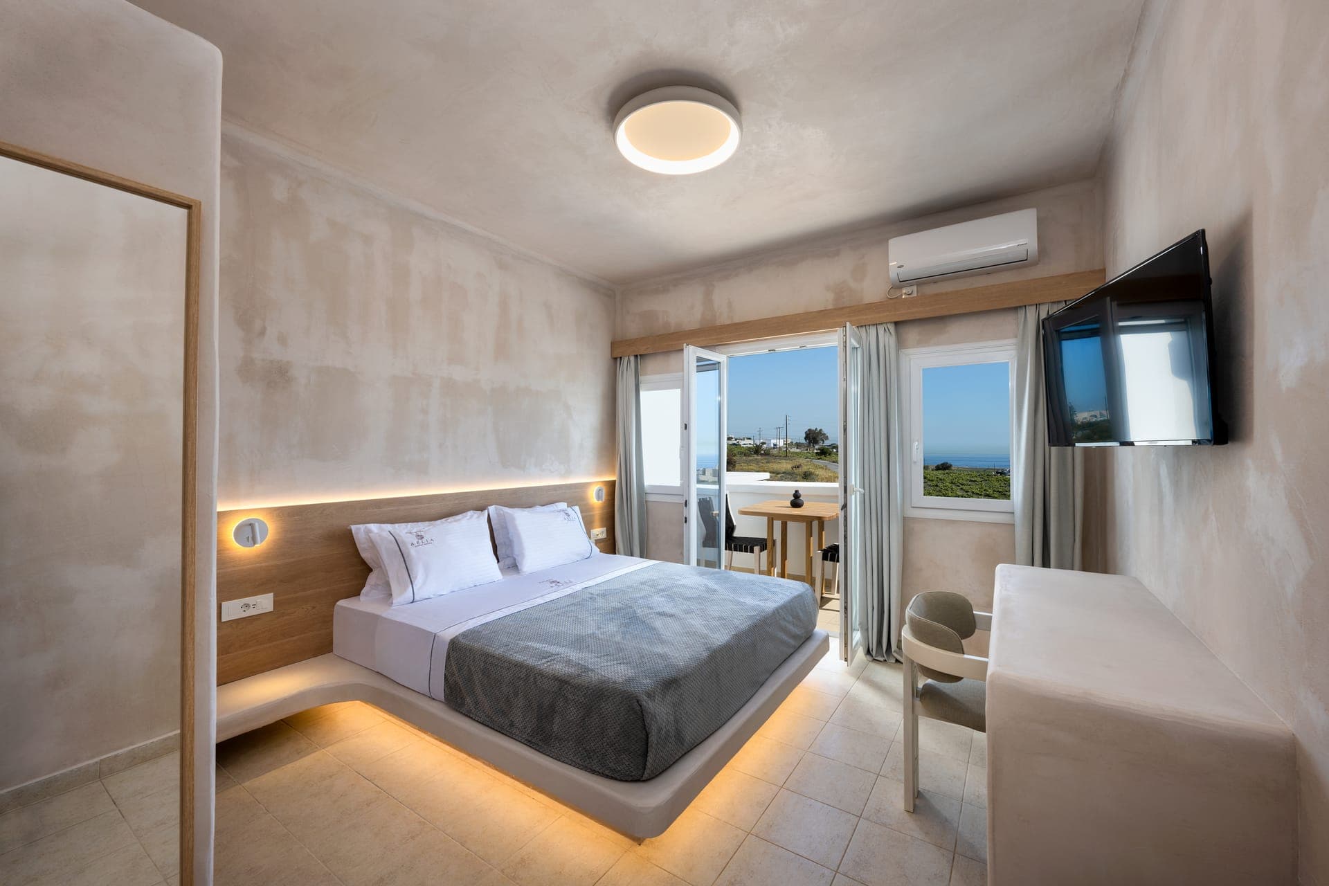 room-types-AELIALUX-JUNIOR-0.jpg