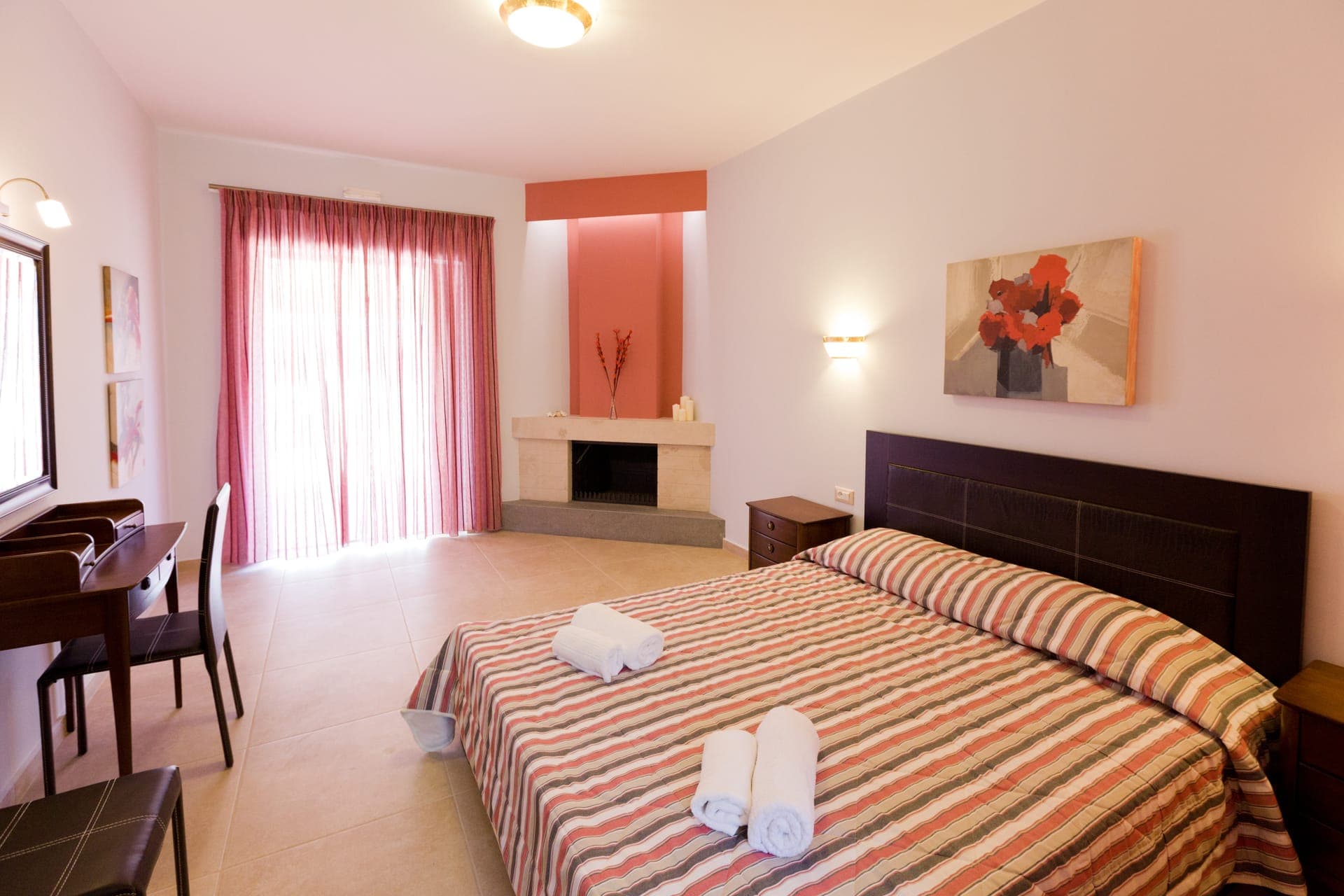 room-types-AENAONROOM-JUNS-0.jpg