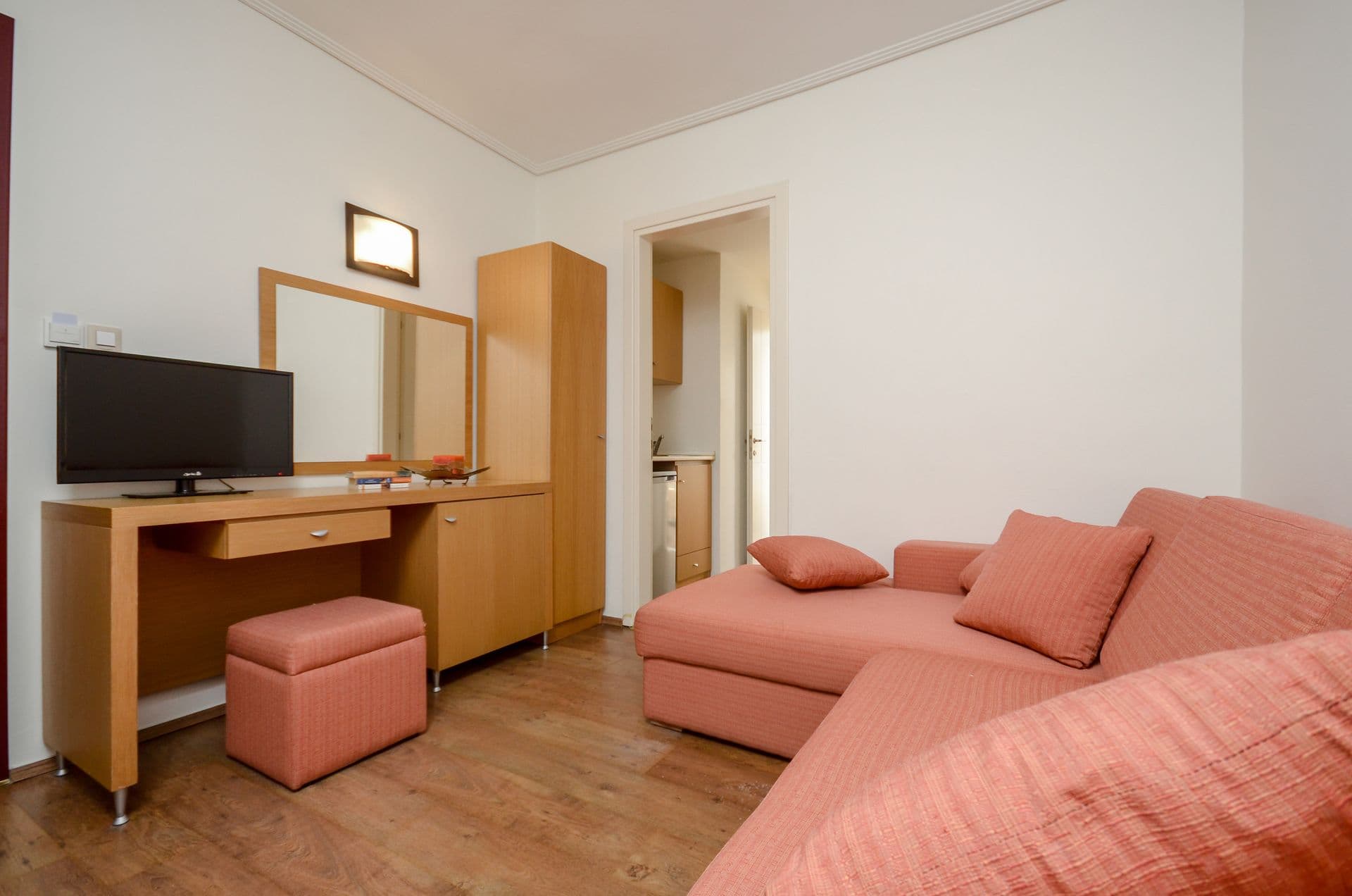 room-types-AEOLISN-APT4-0.jpg
