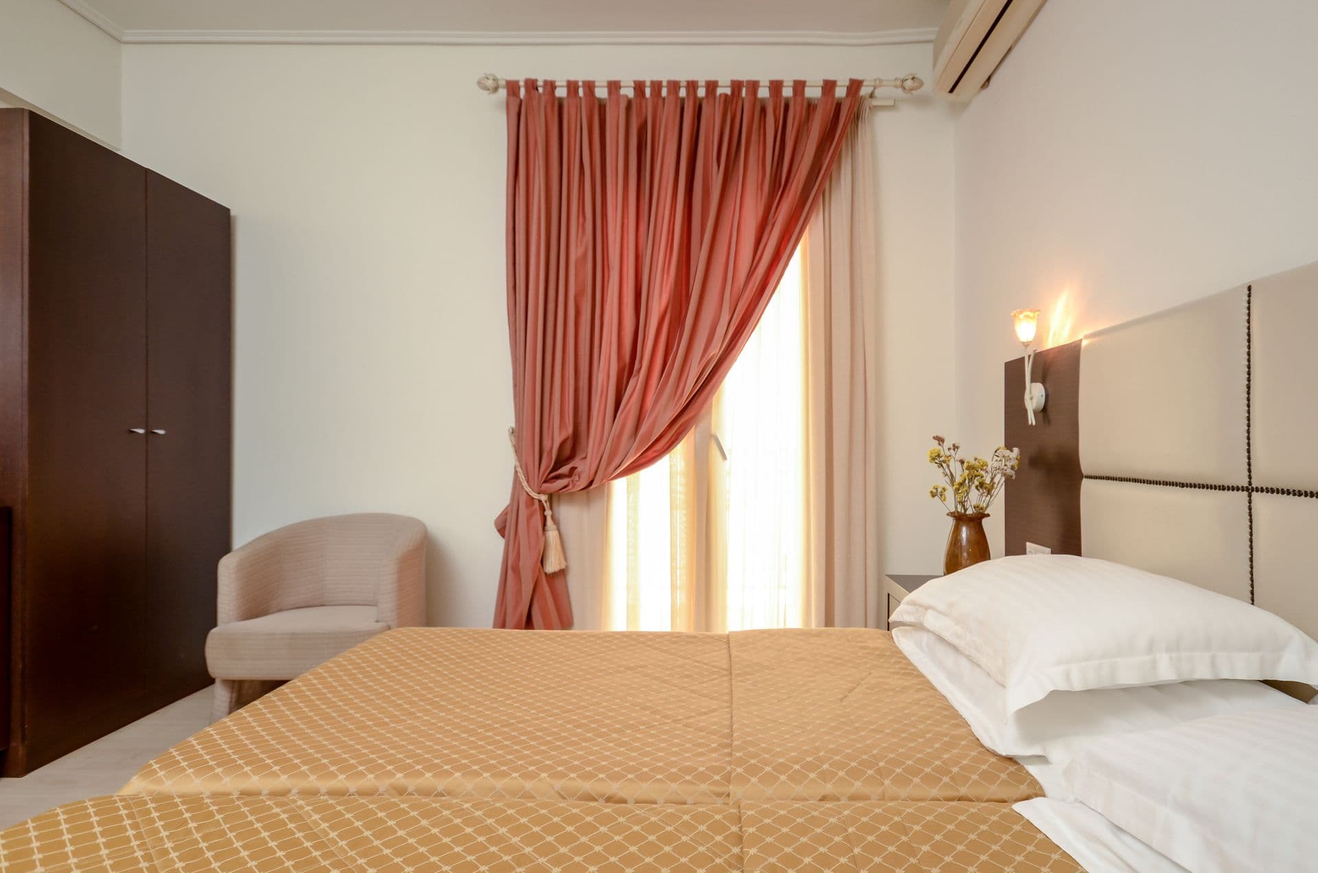 room-types-AEOLISN-ECO-0.jpg