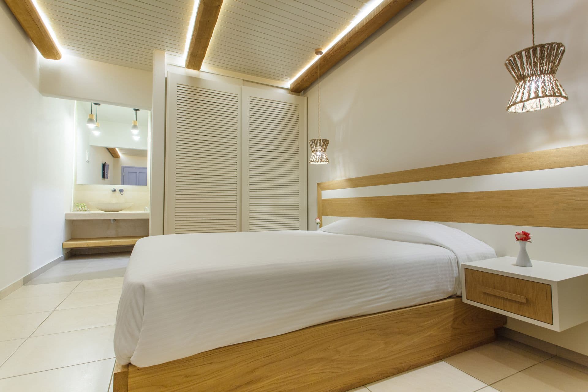 room-types-AEOLOS-STD-0.jpg