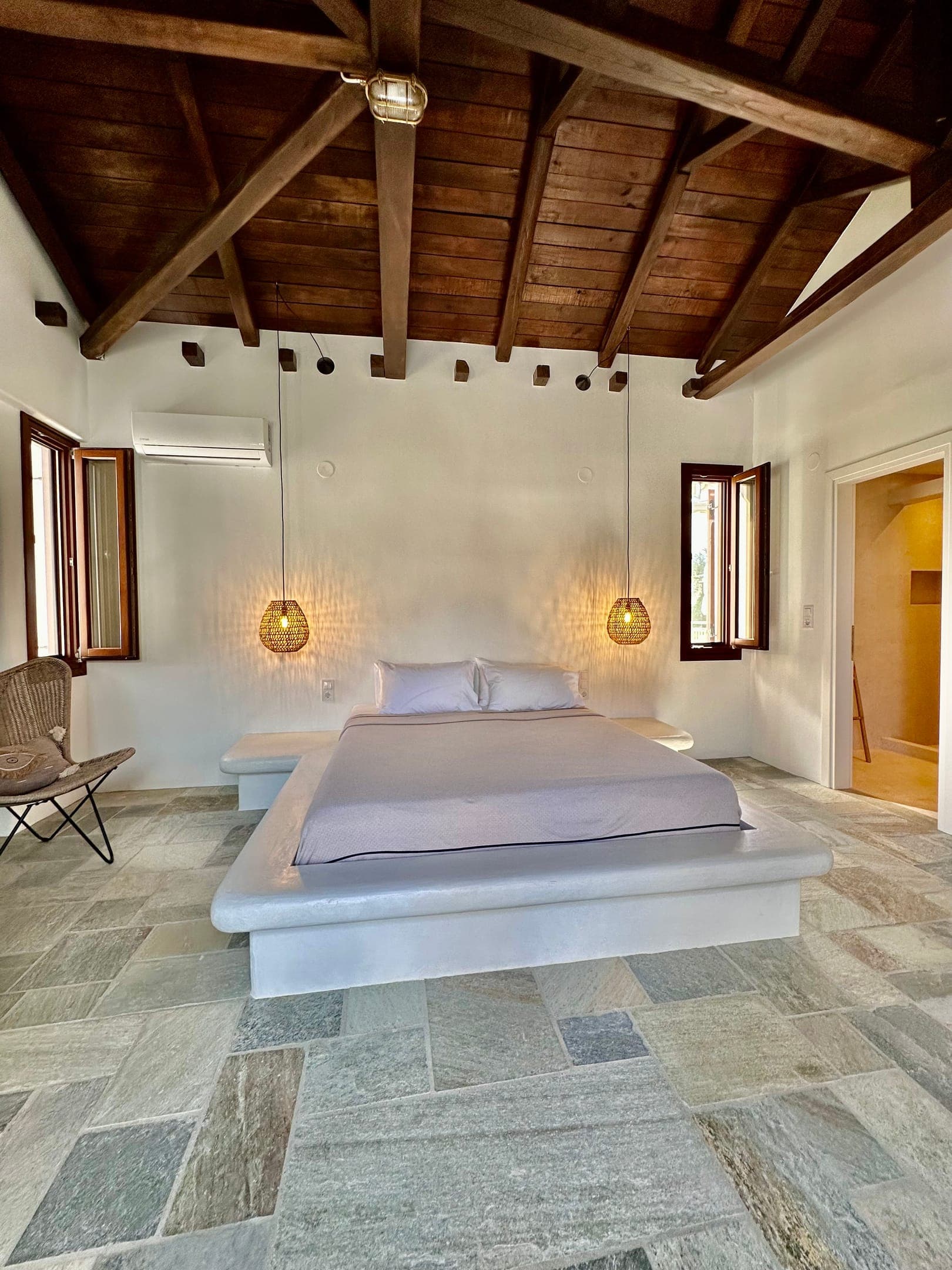 room-types-AEOLOSP-PROOM-0.jpg