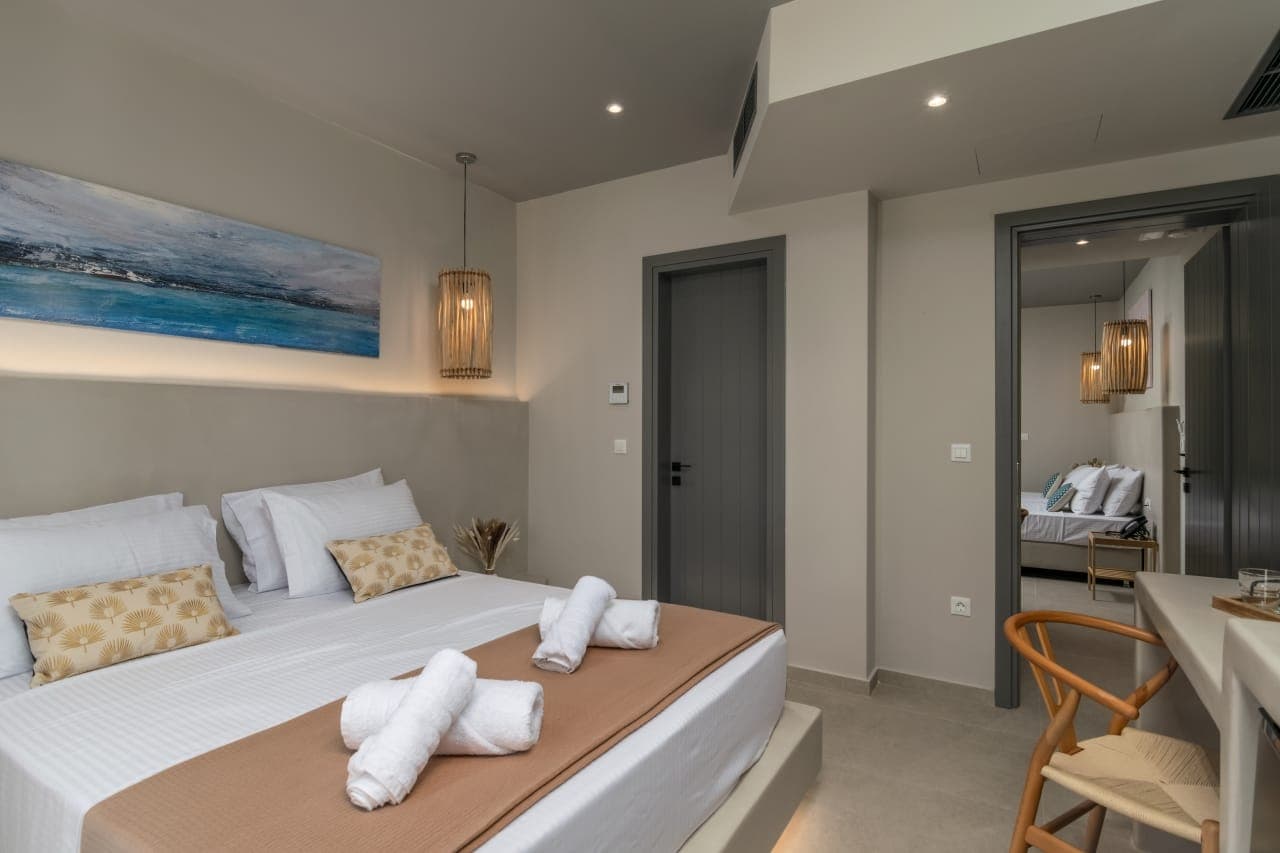 room-types-AFROEMILOS-FRT-0.jpg