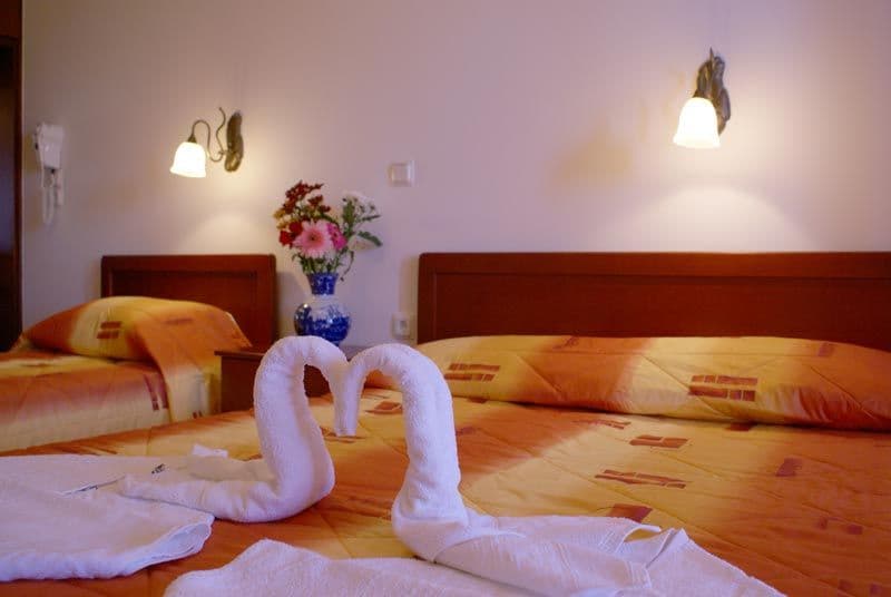 room-types-AGNAHOTEL-TRPL-0.jpg