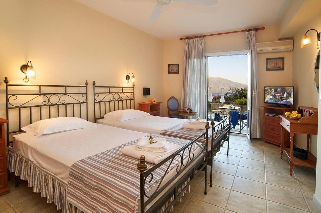 room-types-AGNANTIA-TWNSVP-0.jpg