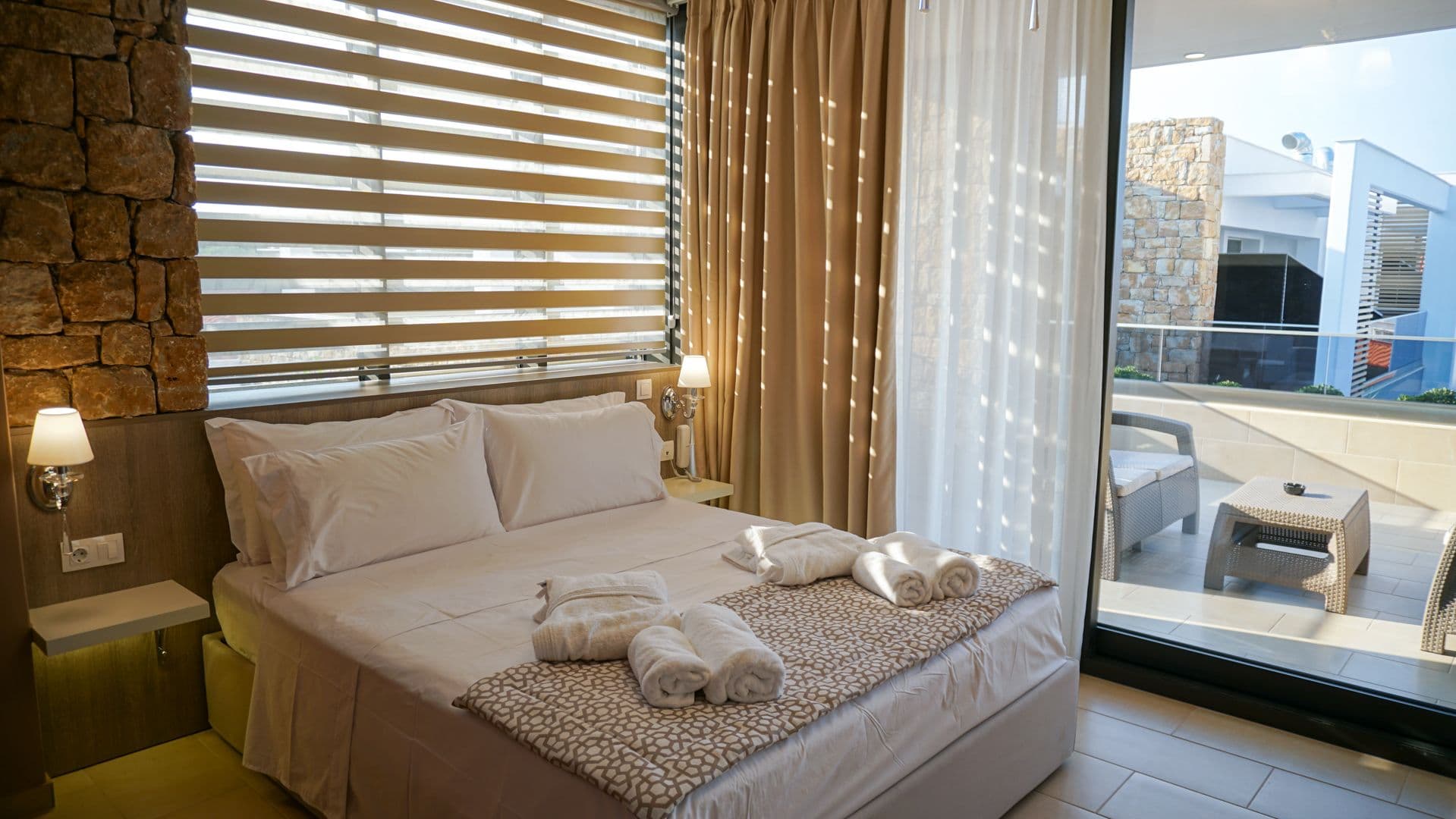 room-types-AGNESDH-PREM-0.jpg