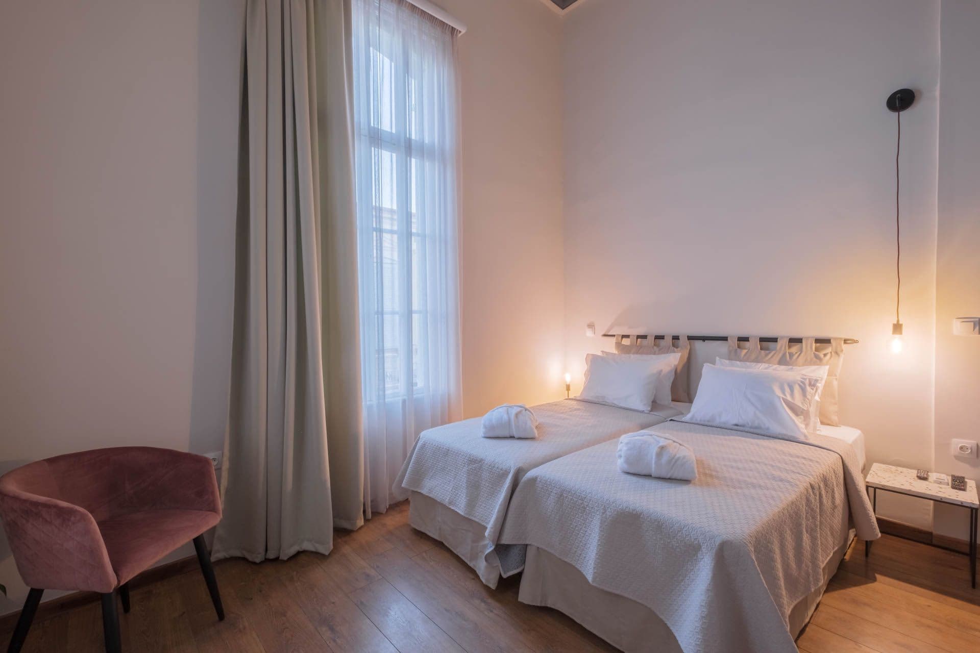 room-types-AGORARES-SUPDBL-0.jpg