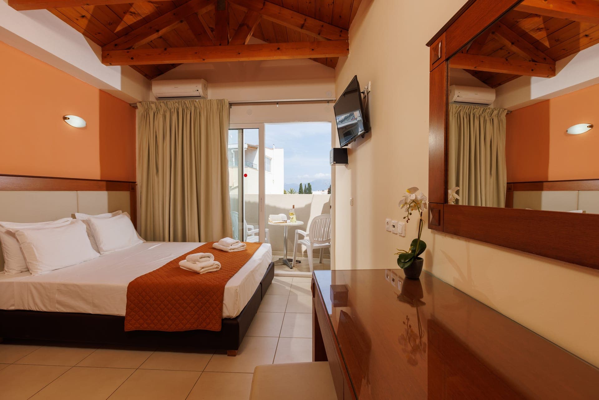 room-types-AGRABELLA-DBSUPP-0.jpg