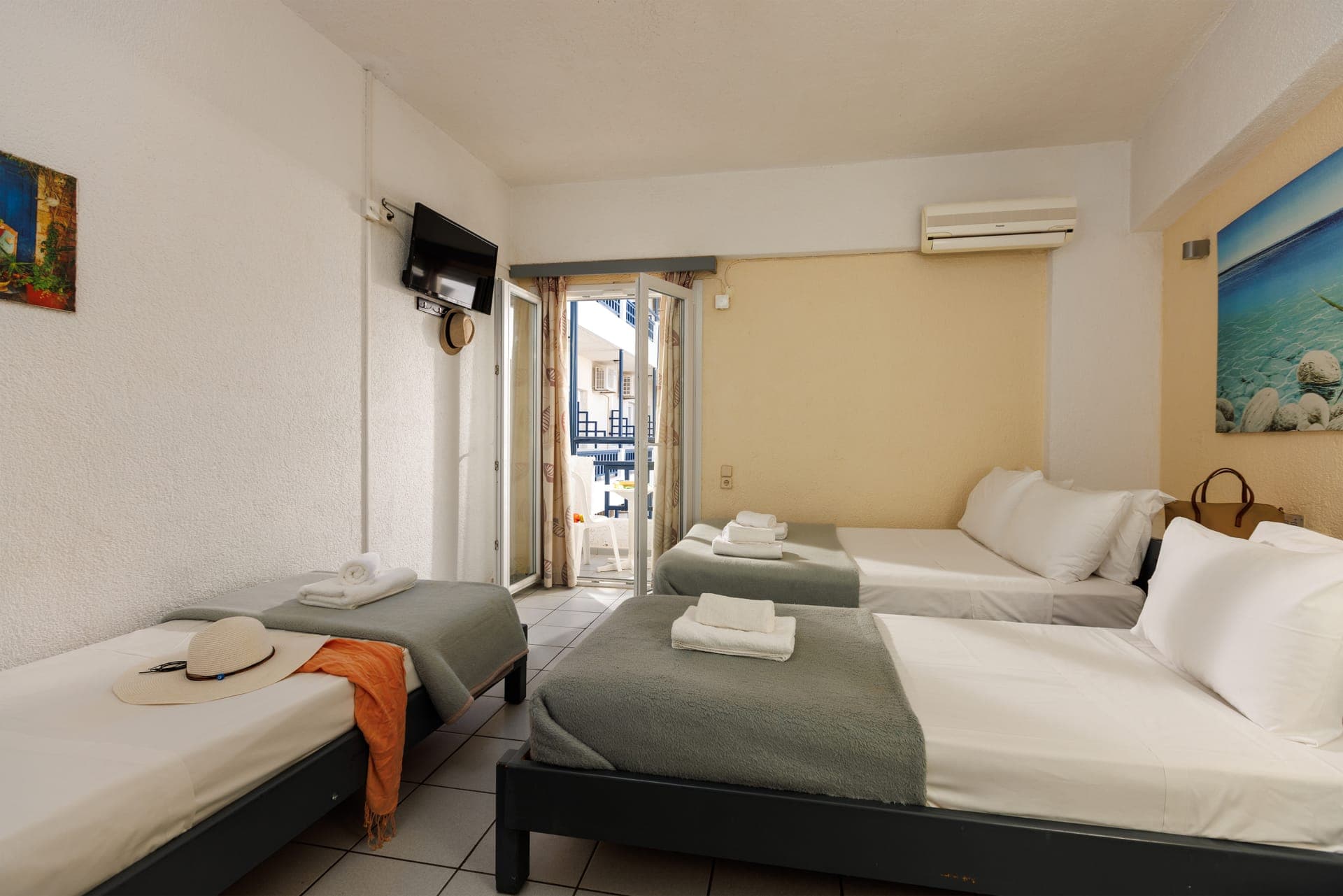 room-types-AGRABELLA-FMECOL-0.jpg