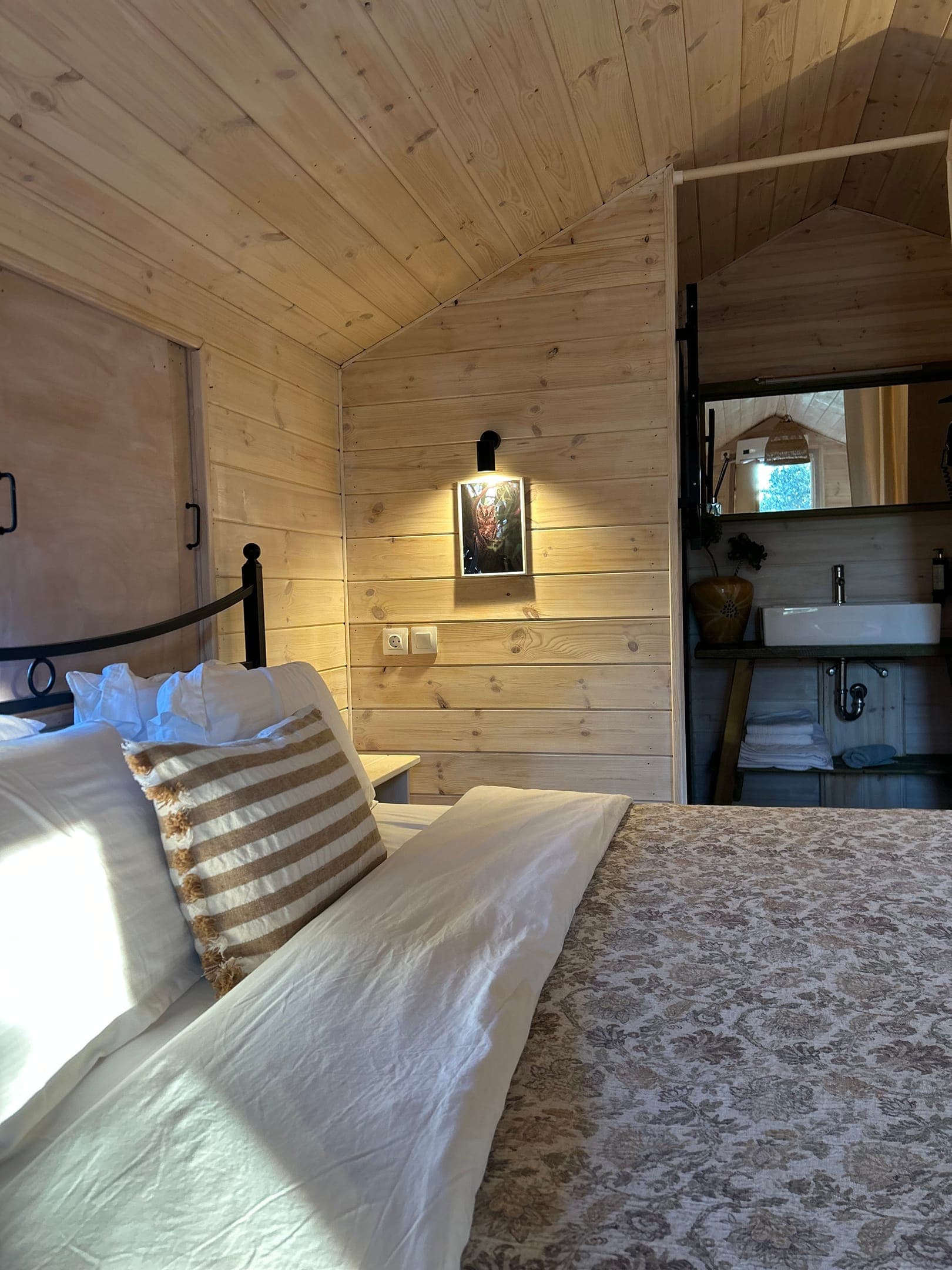 room-types-AGRIKIES-SuiteF-0.jpg