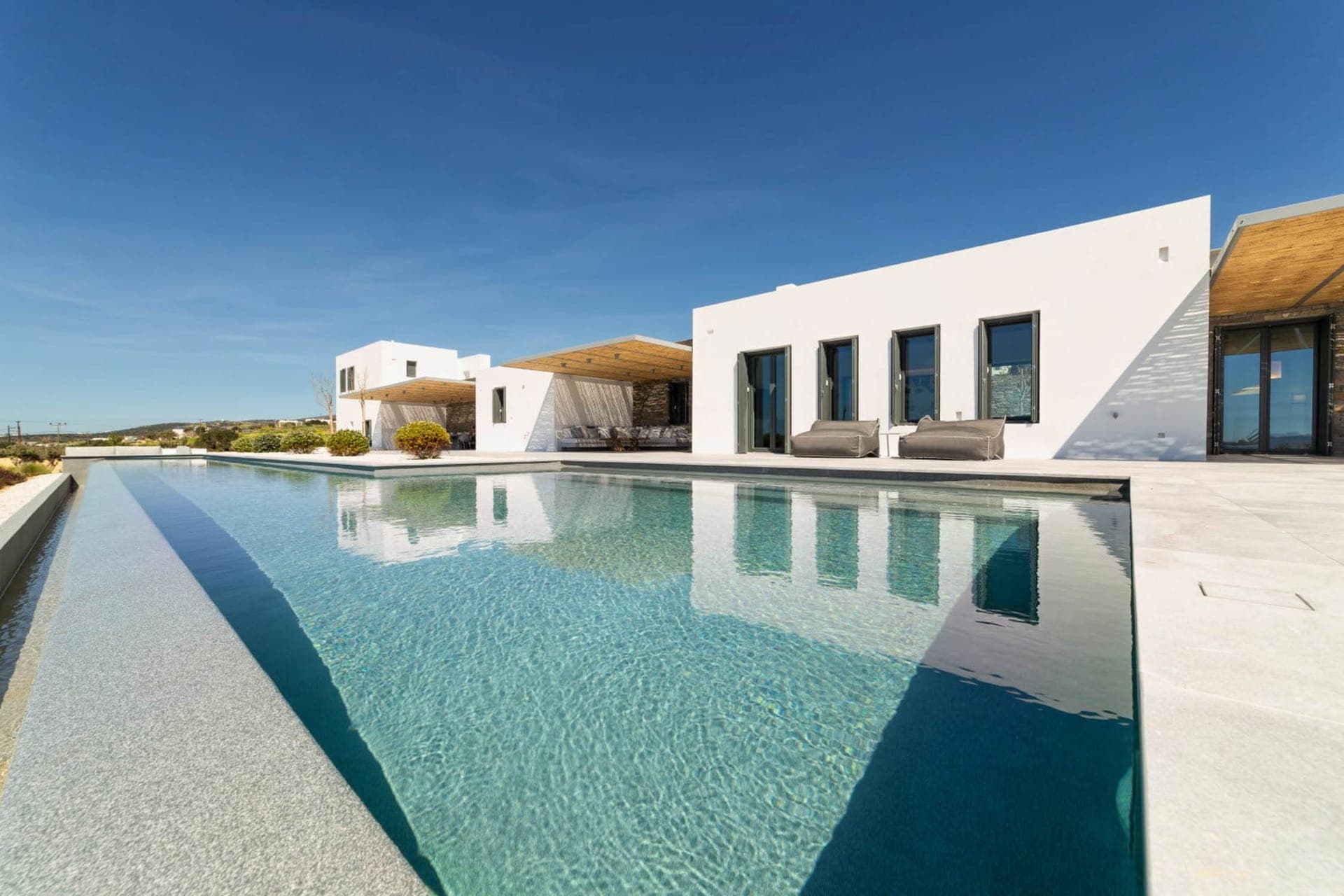 room-types-AGVPAROS-FRANC-0.jpg