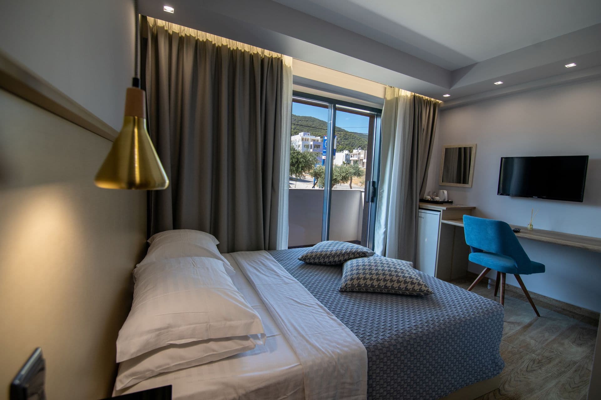 room-types-AIANTEION-DBLGV-0.jpg