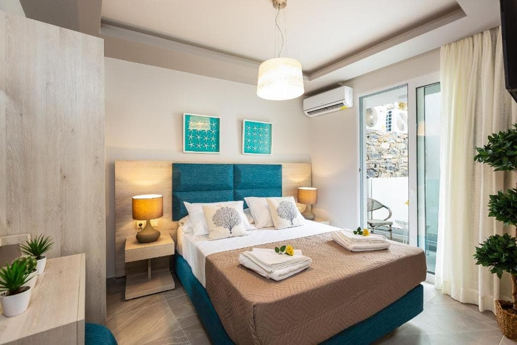 room-types-AKROGHOTEL-JUNSV-0.jpg